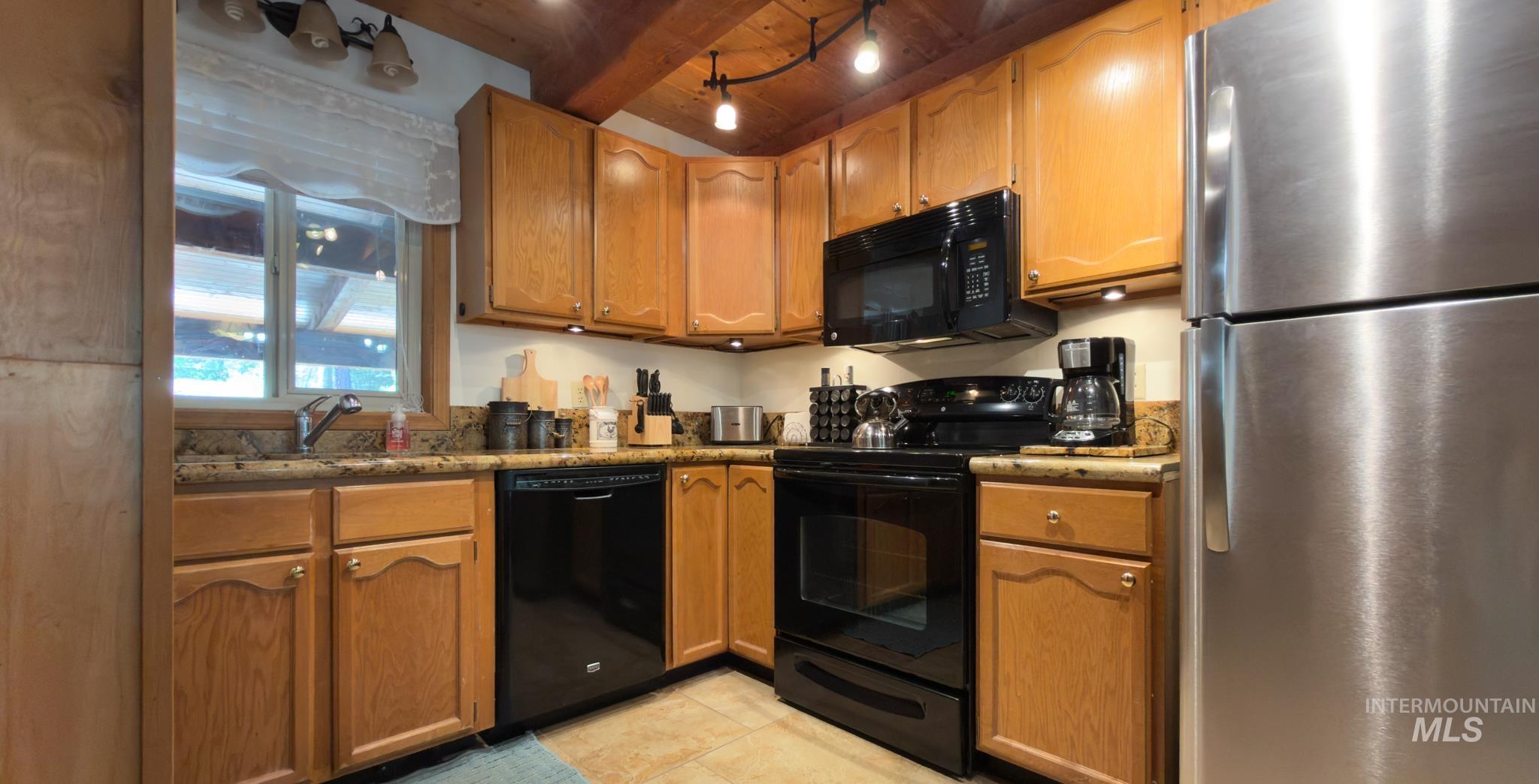 33 Sunrise Drive, Garden Valley, Idaho 83622, 2 Bedrooms, 1.5 Bathrooms, Residential Income For Sale, Price $349,000, 98987829