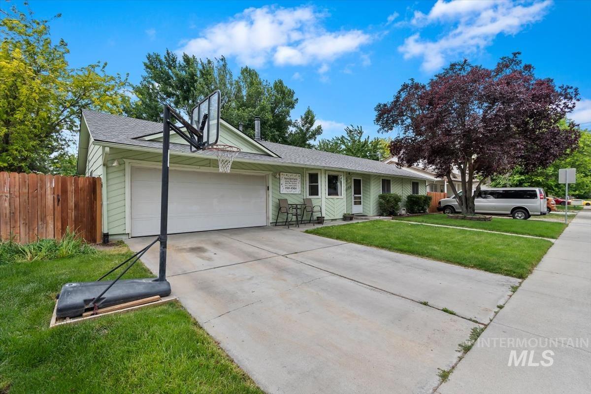12123 W Alfred St., Boise, Idaho 83713, 3 Bedrooms, 2 Bathrooms, Residential For Sale, Price $399,000,MLS 98987830