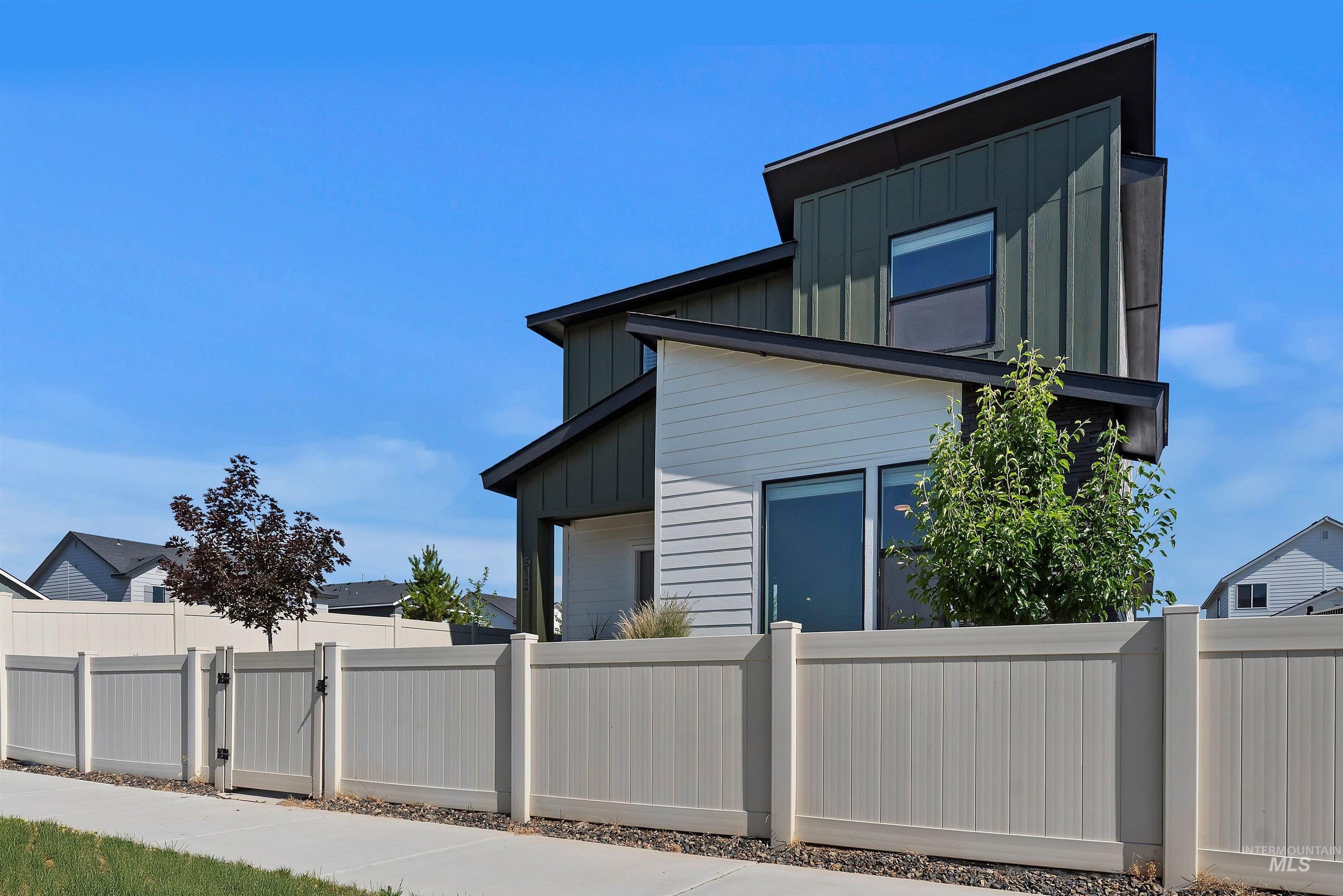 5117 W Marysville St, Meridian, Idaho 83646-7612, 3 Bedrooms, 2.5 Bathrooms, Residential For Sale, Price $424,000, 98987832
