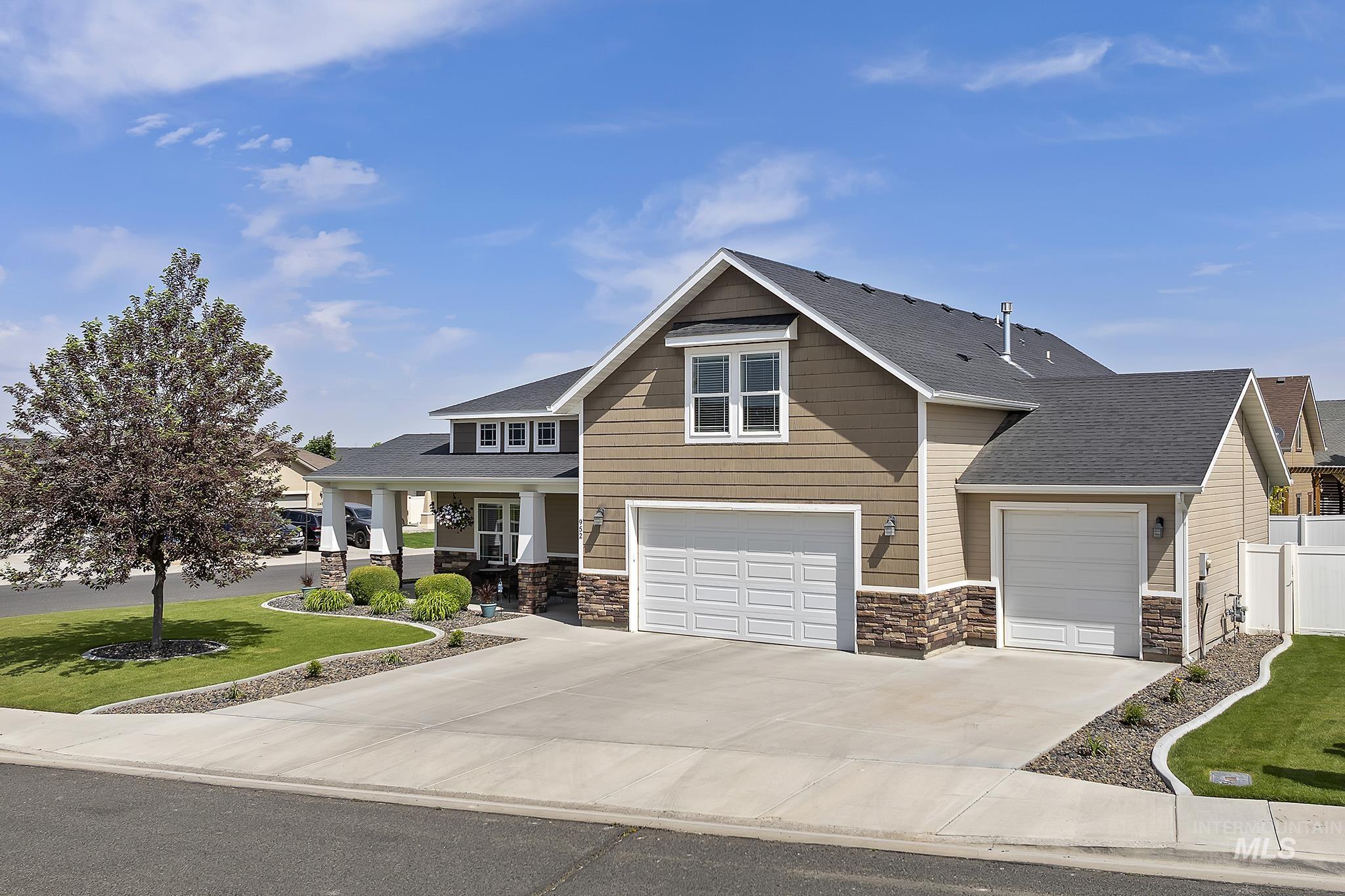 952 White Birch Ave, Twin Falls, Idaho 83301, 4 Bedrooms, 3 Bathrooms, Residential For Sale, Price $529,900, 98987833