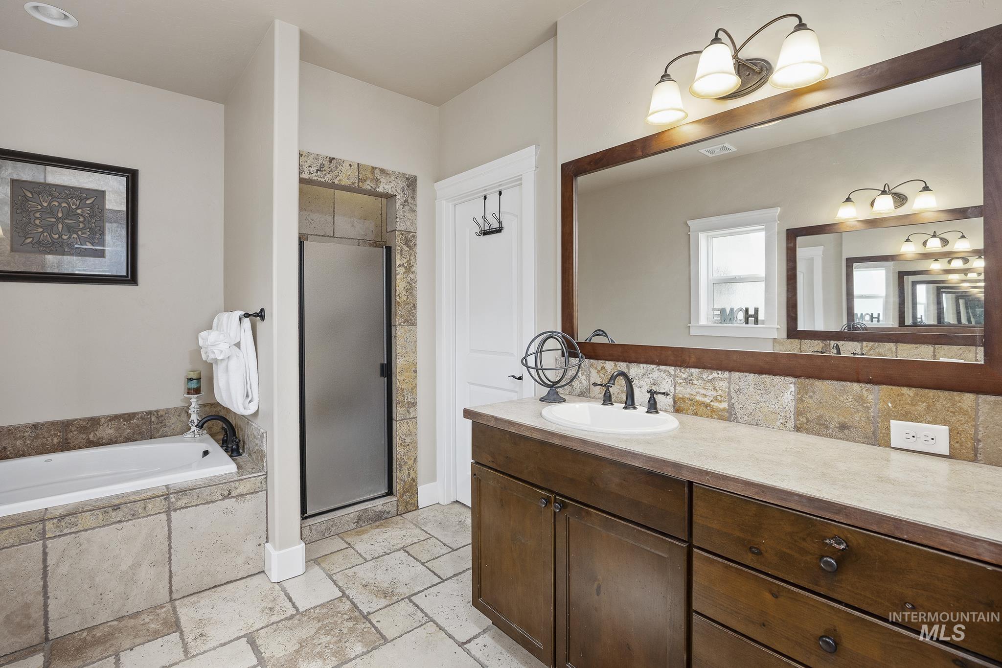 952 White Birch Ave, Twin Falls, Idaho 83301, 4 Bedrooms, 3 Bathrooms, Residential For Sale, Price $529,900, 98987833
