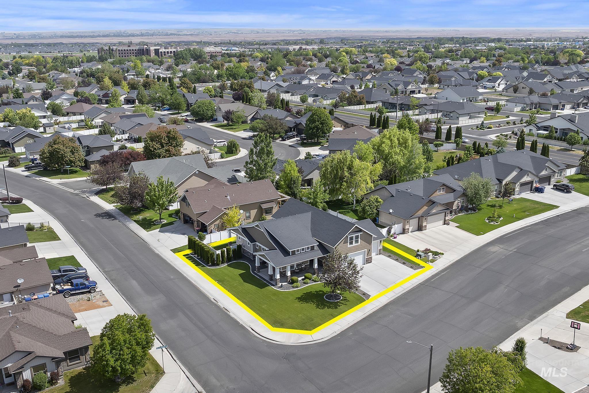 952 White Birch Ave, Twin Falls, Idaho 83301, 4 Bedrooms, 3 Bathrooms, Residential For Sale, Price $529,900, 98987833