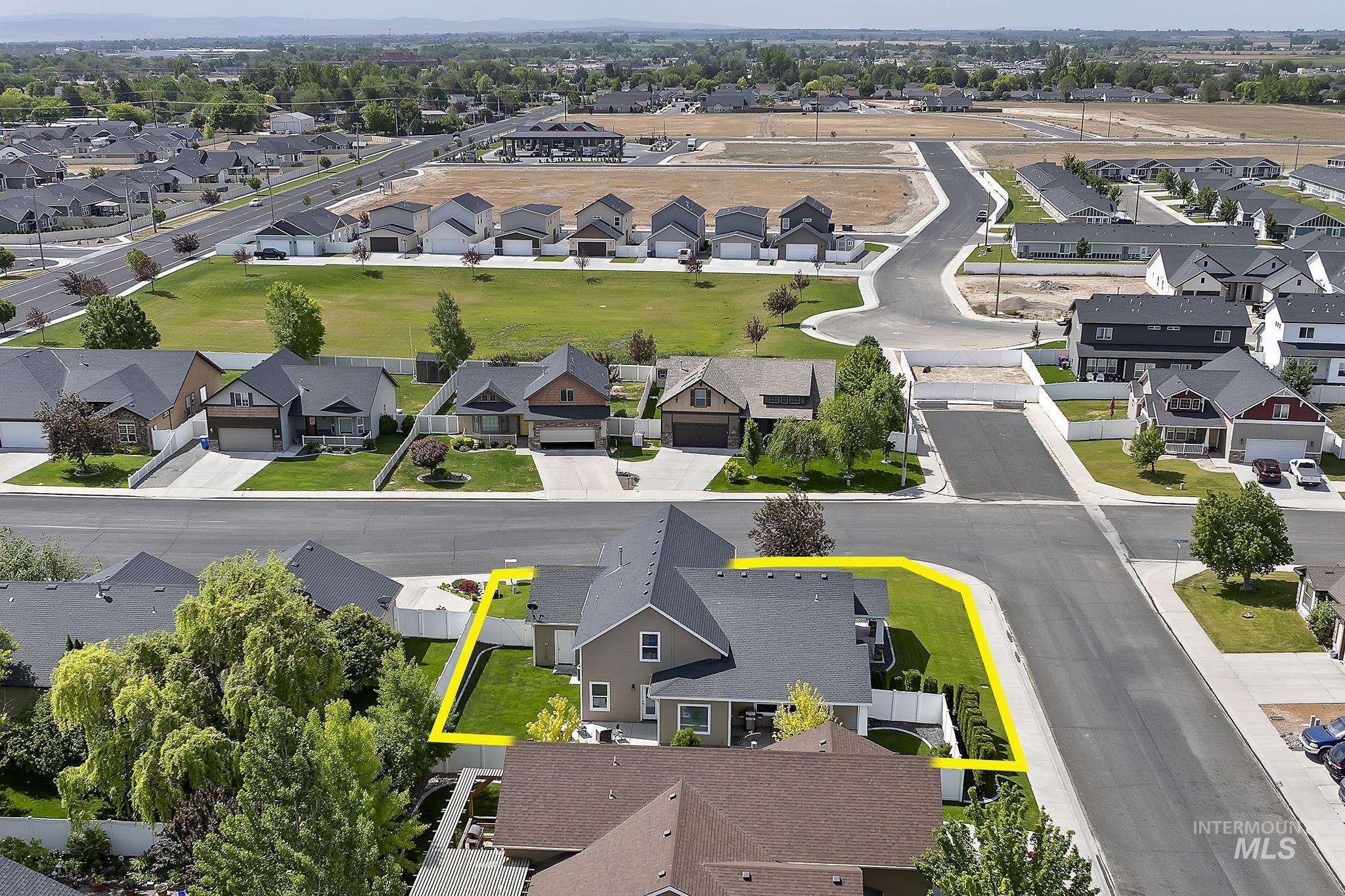 952 White Birch Ave, Twin Falls, Idaho 83301, 4 Bedrooms, 3 Bathrooms, Residential For Sale, Price $529,900, 98987833