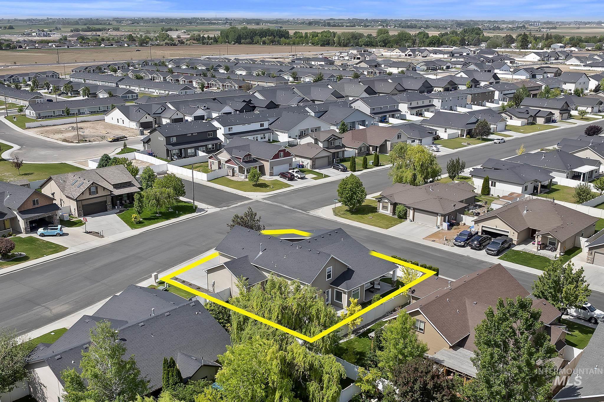 952 White Birch Ave, Twin Falls, Idaho 83301, 4 Bedrooms, 3 Bathrooms, Residential For Sale, Price $529,900, 98987833