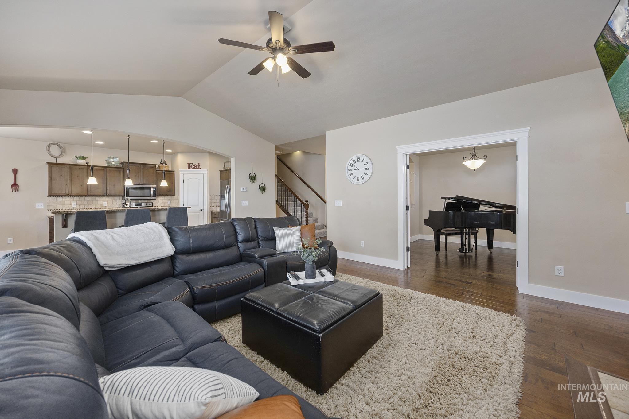 952 White Birch Ave, Twin Falls, Idaho 83301, 4 Bedrooms, 3 Bathrooms, Residential For Sale, Price $529,900, 98987833