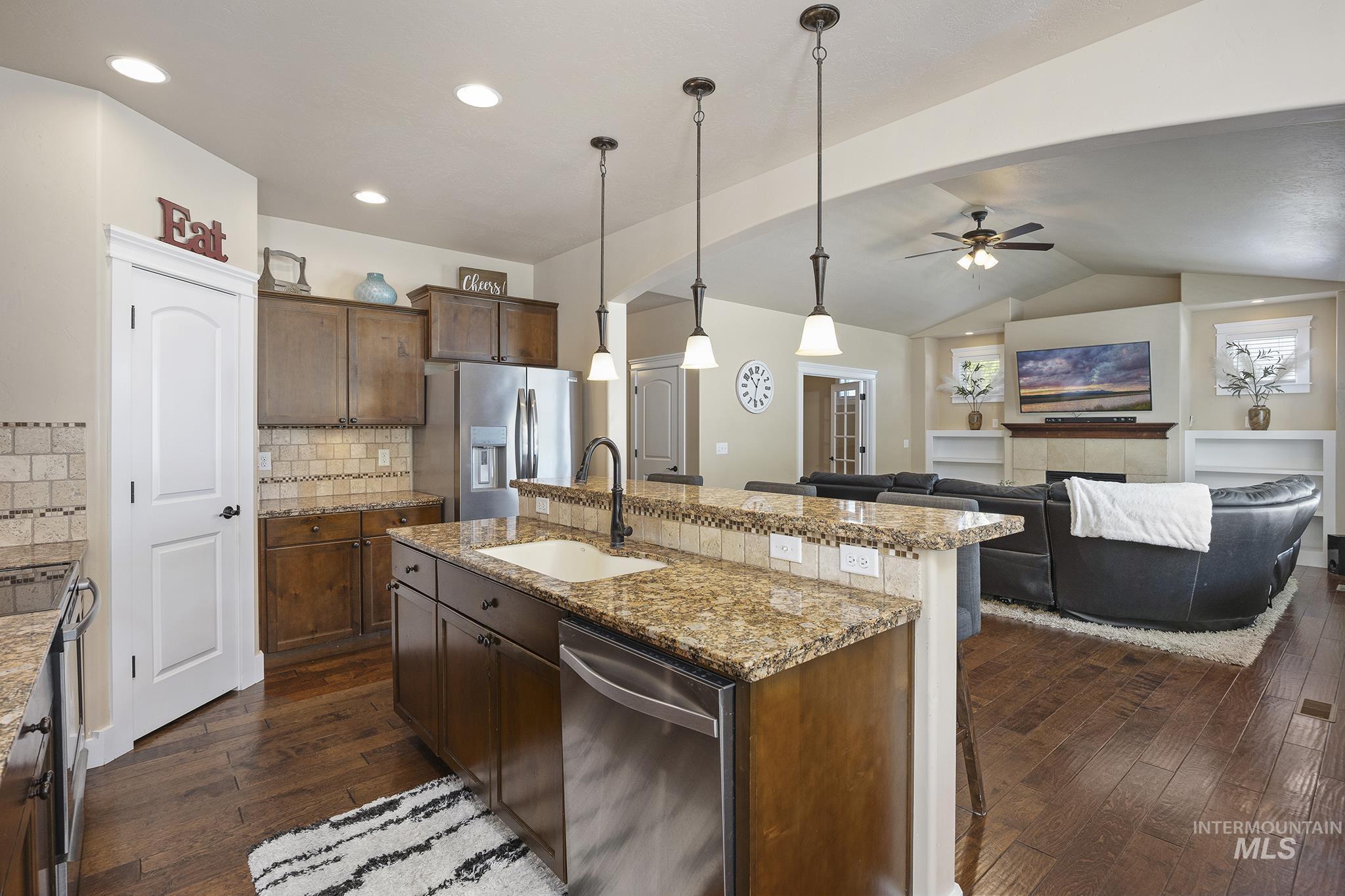 952 White Birch Ave, Twin Falls, Idaho 83301, 4 Bedrooms, 3 Bathrooms, Residential For Sale, Price $529,900, 98987833