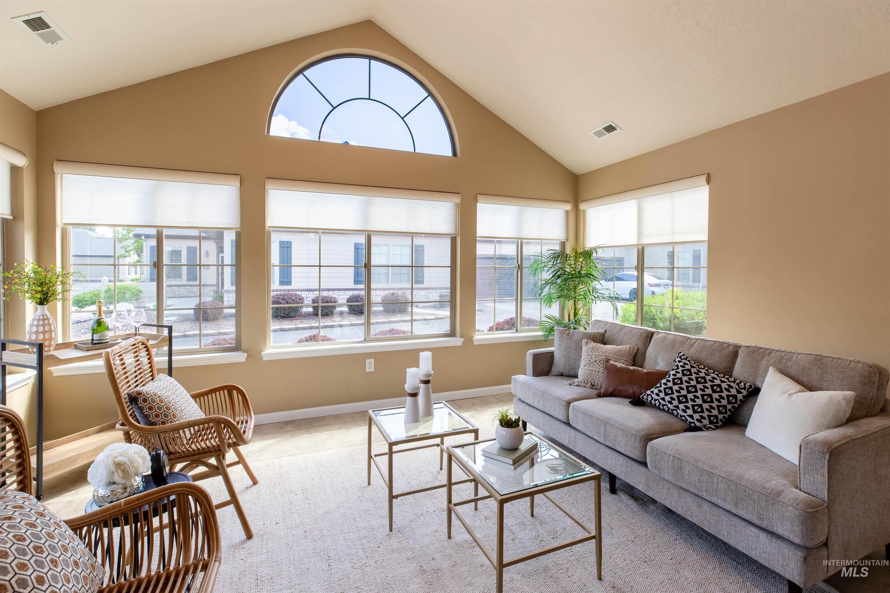 2858 N Cloverdale Rd, Boise, Idaho 83713, 2 Bedrooms, 2 Bathrooms, Residential For Sale, Price $435,000, 98987834