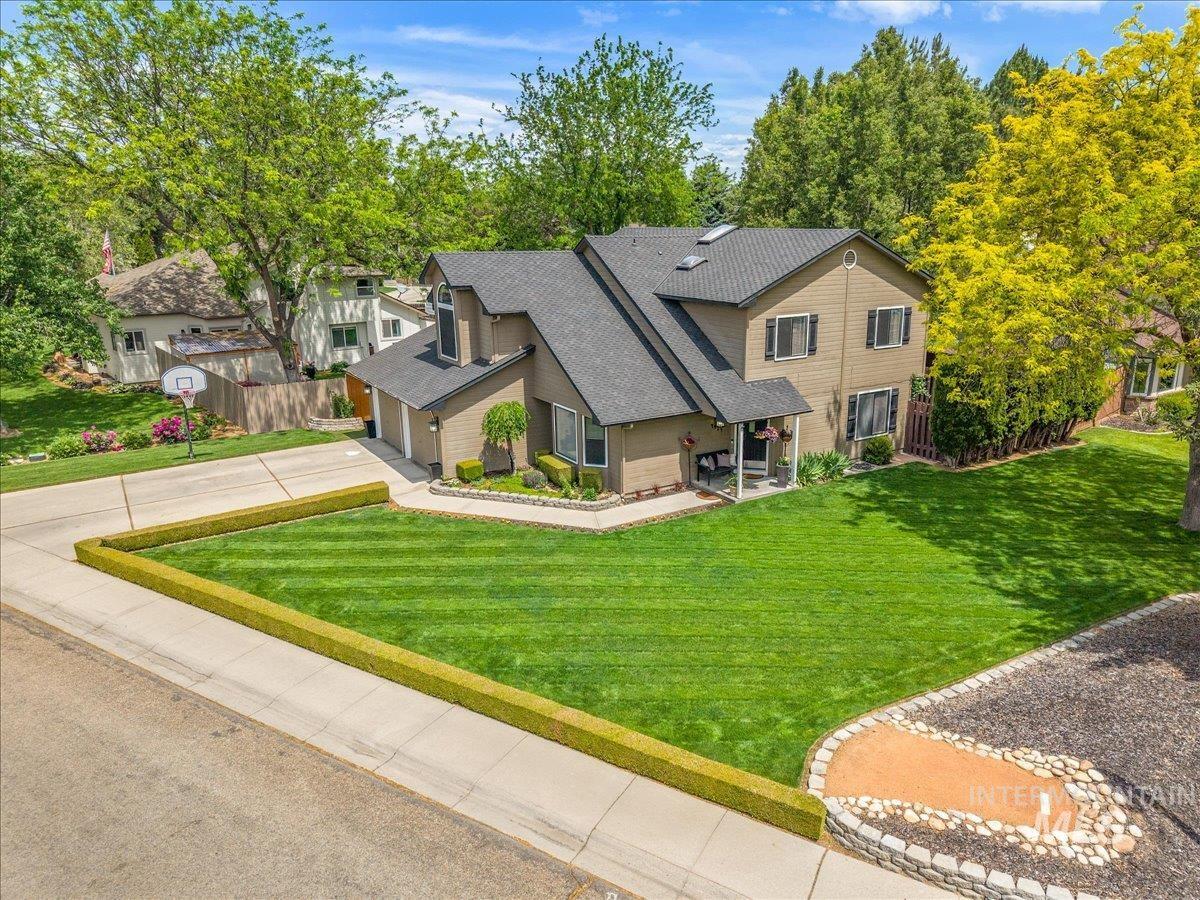 4584 N Marylebone Pl, Boise, Idaho 83713-2451, 5 Bedrooms, 2.5 Bathrooms, Residential For Sale, Price $585,000, 98987841