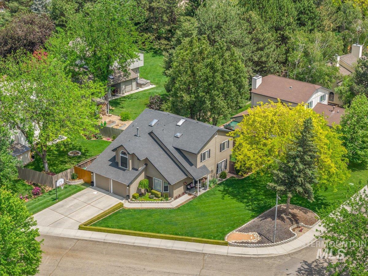 4584 N Marylebone Pl, Boise, Idaho 83713-2451, 5 Bedrooms, 2.5 Bathrooms, Residential For Sale, Price $585,000, 98987841