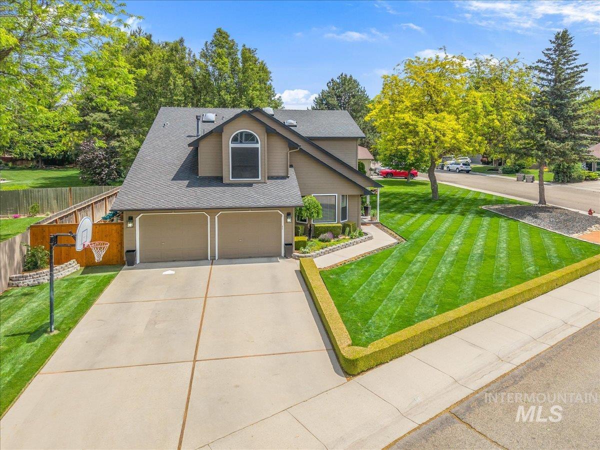 4584 N Marylebone Pl, Boise, Idaho 83713-2451, 5 Bedrooms, 2.5 Bathrooms, Residential For Sale, Price $585,000, 98987841