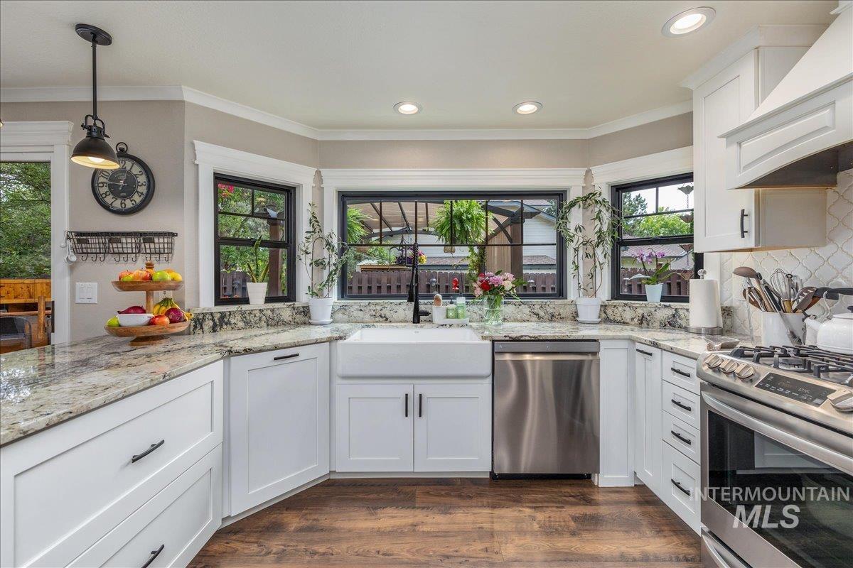 4584 N Marylebone Pl, Boise, Idaho 83713-2451, 5 Bedrooms, 2.5 Bathrooms, Residential For Sale, Price $585,000, 98987841