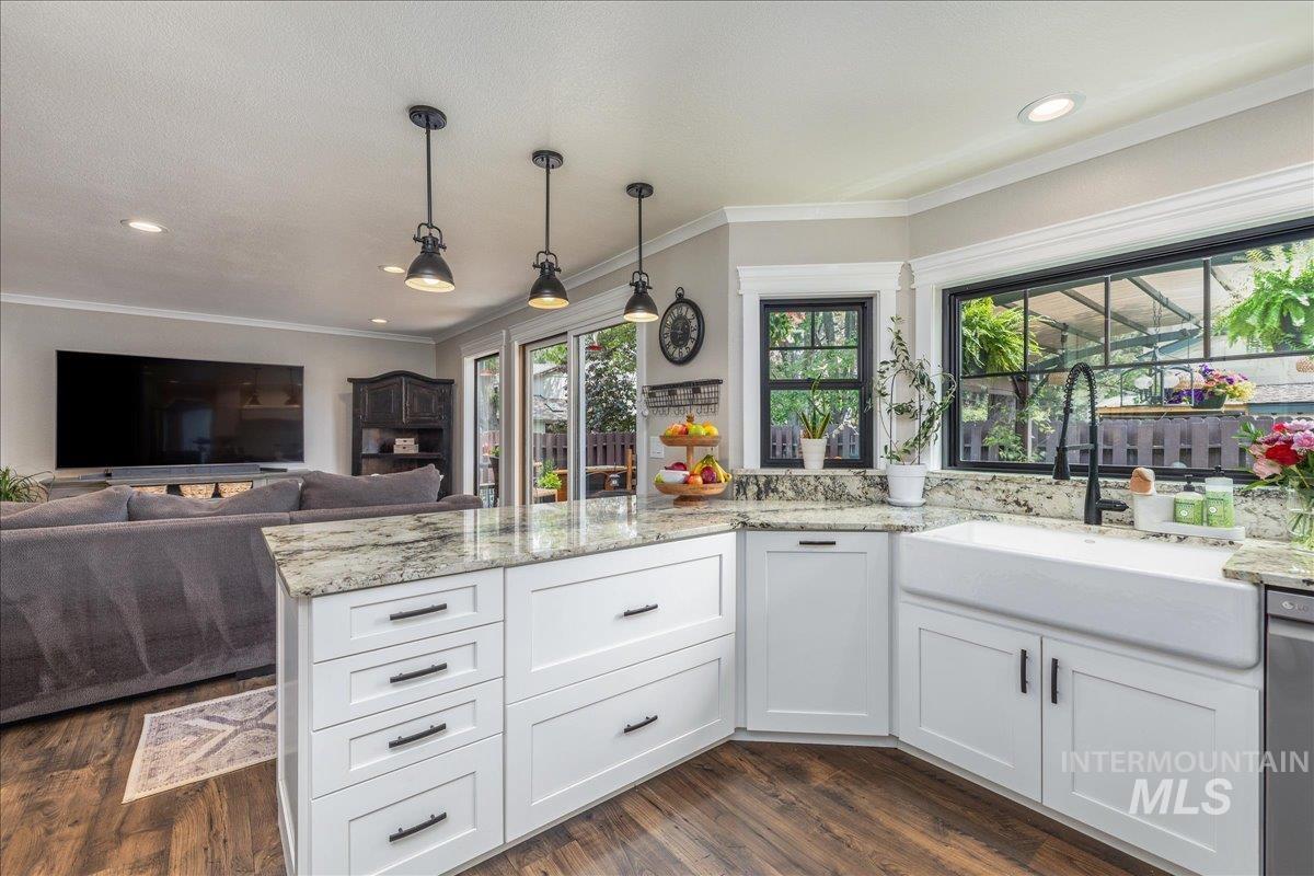 4584 N Marylebone Pl, Boise, Idaho 83713-2451, 5 Bedrooms, 2.5 Bathrooms, Residential For Sale, Price $585,000, 98987841