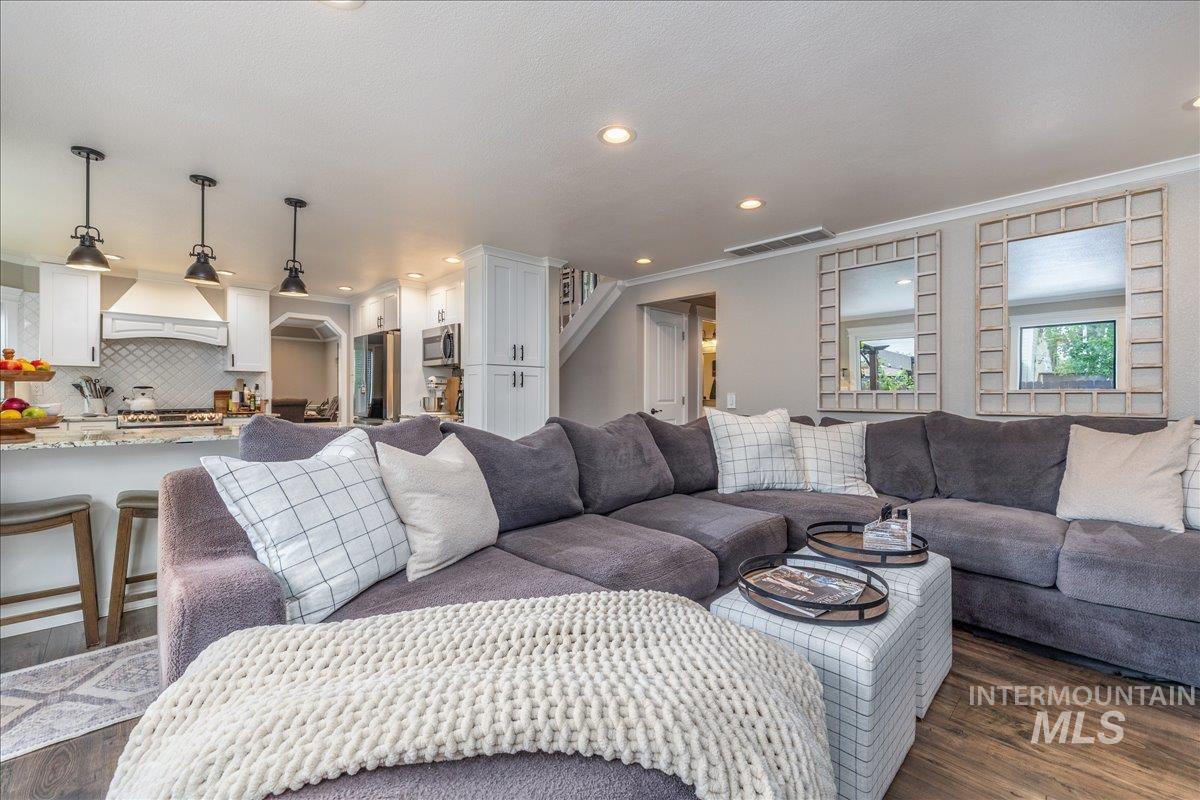 4584 N Marylebone Pl, Boise, Idaho 83713-2451, 5 Bedrooms, 2.5 Bathrooms, Residential For Sale, Price $585,000, 98987841