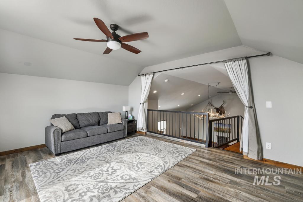 2040 E 2200 N, Twin Falls, Idaho 83301, 5 Bedrooms, 3 Bathrooms, Residential For Sale, Price $875,000, 98987842