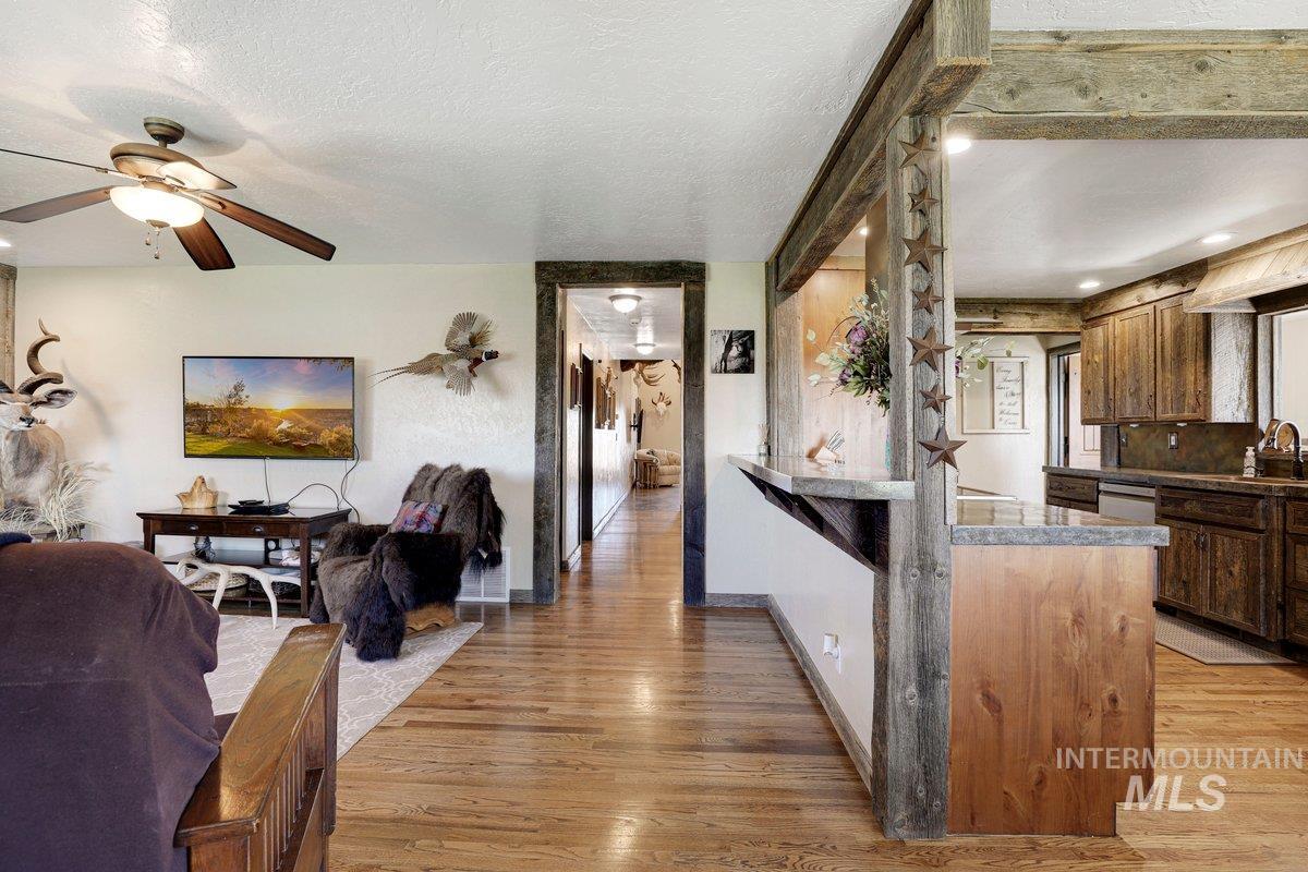2040 E 2200 N, Twin Falls, Idaho 83301, 5 Bedrooms, 3 Bathrooms, Residential For Sale, Price $875,000, 98987842