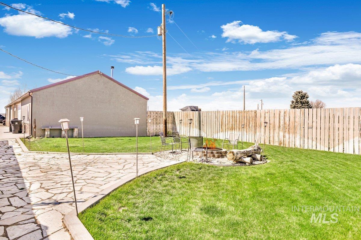 2040 E 2200 N, Twin Falls, Idaho 83301, 5 Bedrooms, 3 Bathrooms, Residential For Sale, Price $875,000, 98987842