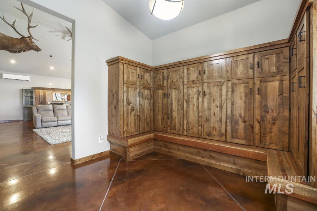 2040 E 2200 N, Twin Falls, Idaho 83301, 5 Bedrooms, 3 Bathrooms, Residential For Sale, Price $875,000, 98987842
