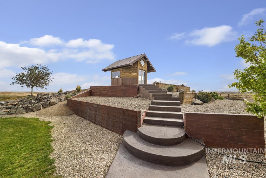 2040 E 2200 N, Twin Falls, Idaho 83301, 5 Bedrooms, 3 Bathrooms, Residential For Sale, Price $875,000, 98987842