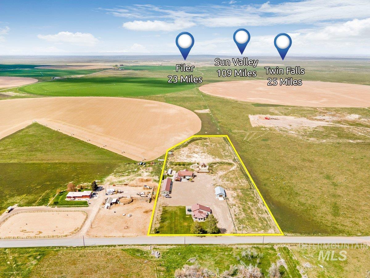 2040 E 2200 N, Twin Falls, Idaho 83301, 5 Bedrooms, 3 Bathrooms, Residential For Sale, Price $875,000, 98987842