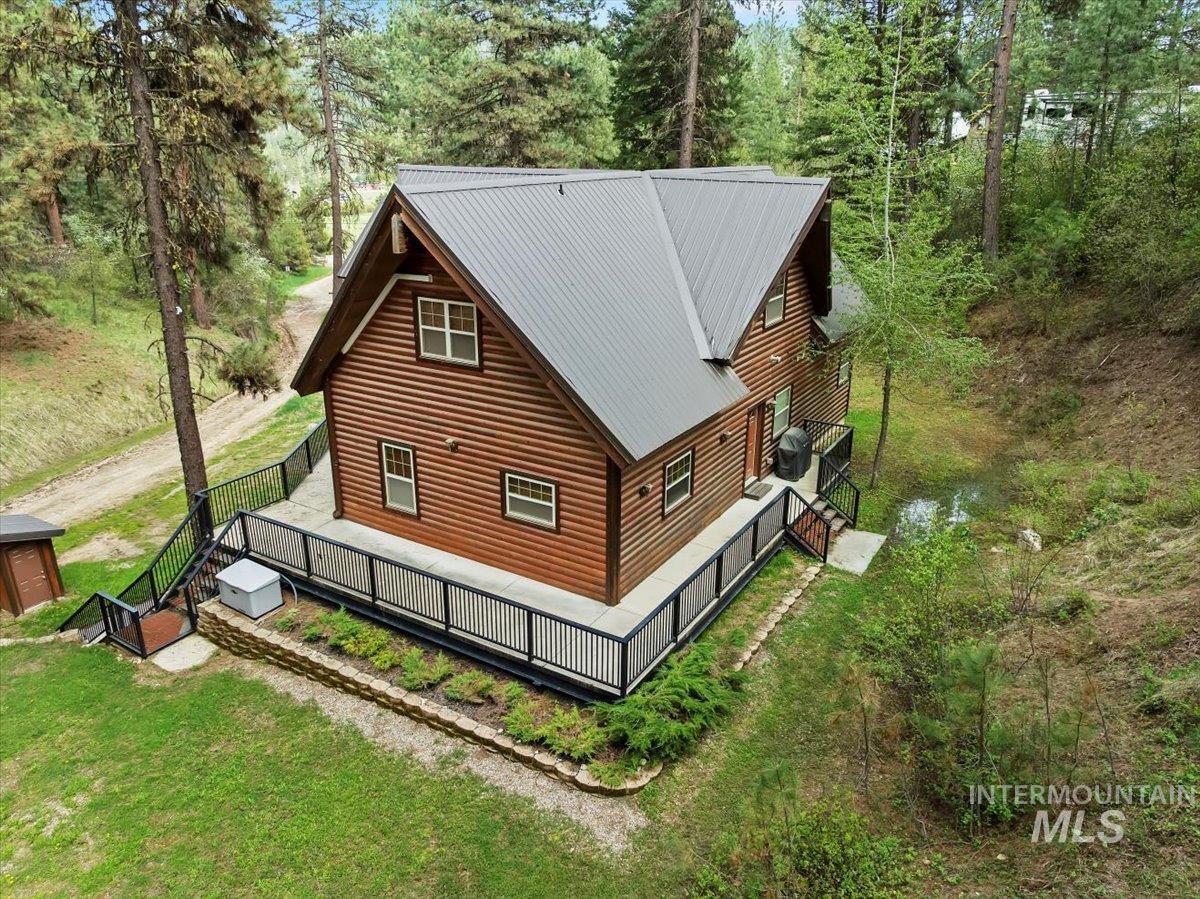 11 Forest Trail, Garden Valley, Idaho 83622, 3 Bedrooms, 3 Bathrooms, Residential For Sale, Price $899,250, 98987850