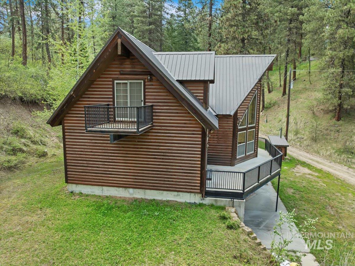 11 Forest Trail, Garden Valley, Idaho 83622, 3 Bedrooms, 3 Bathrooms, Residential For Sale, Price $899,250, 98987850