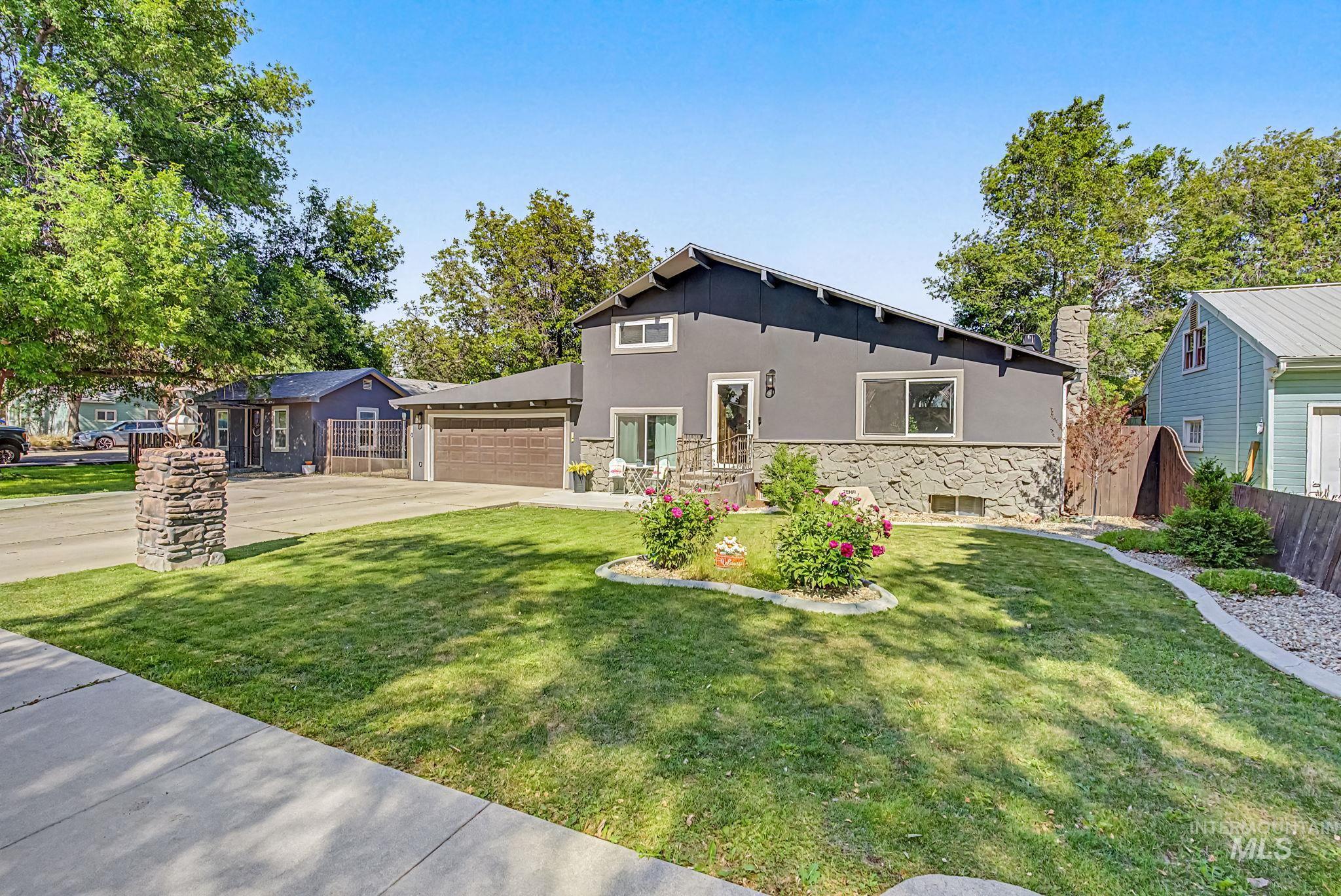 2307 College Ave, Caldwell, Idaho 83605, 7 Bedrooms, 5 Bathrooms, Residential For Sale, Price $799,000,MLS 98987851