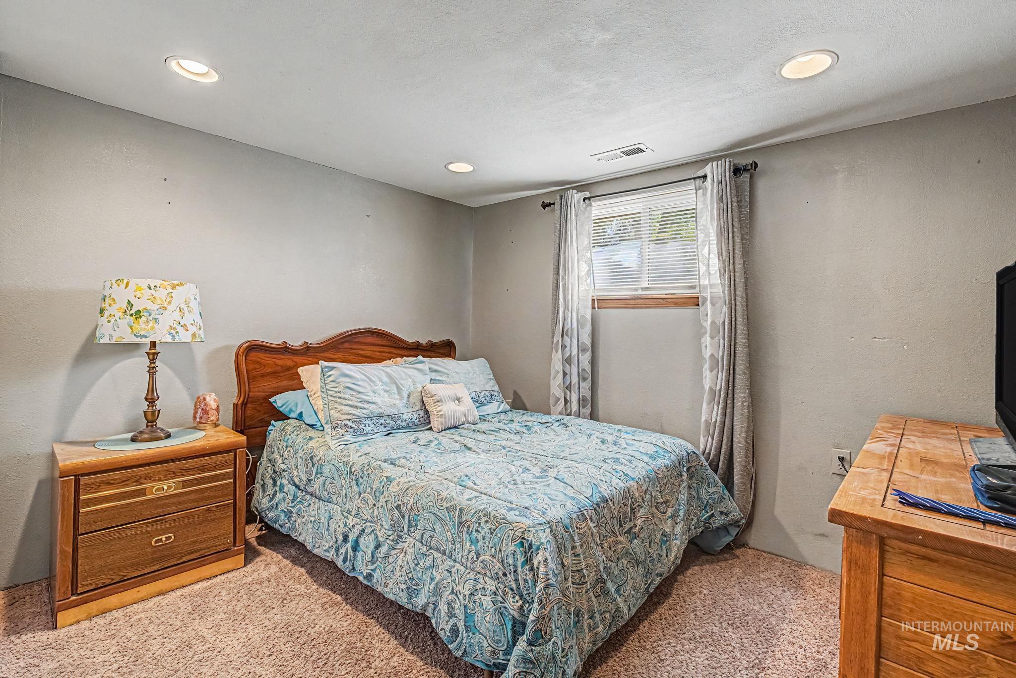 2307 College Ave, Caldwell, Idaho 83605, 7 Bedrooms, 5 Bathrooms, Residential For Sale, Price $799,000, 98987851