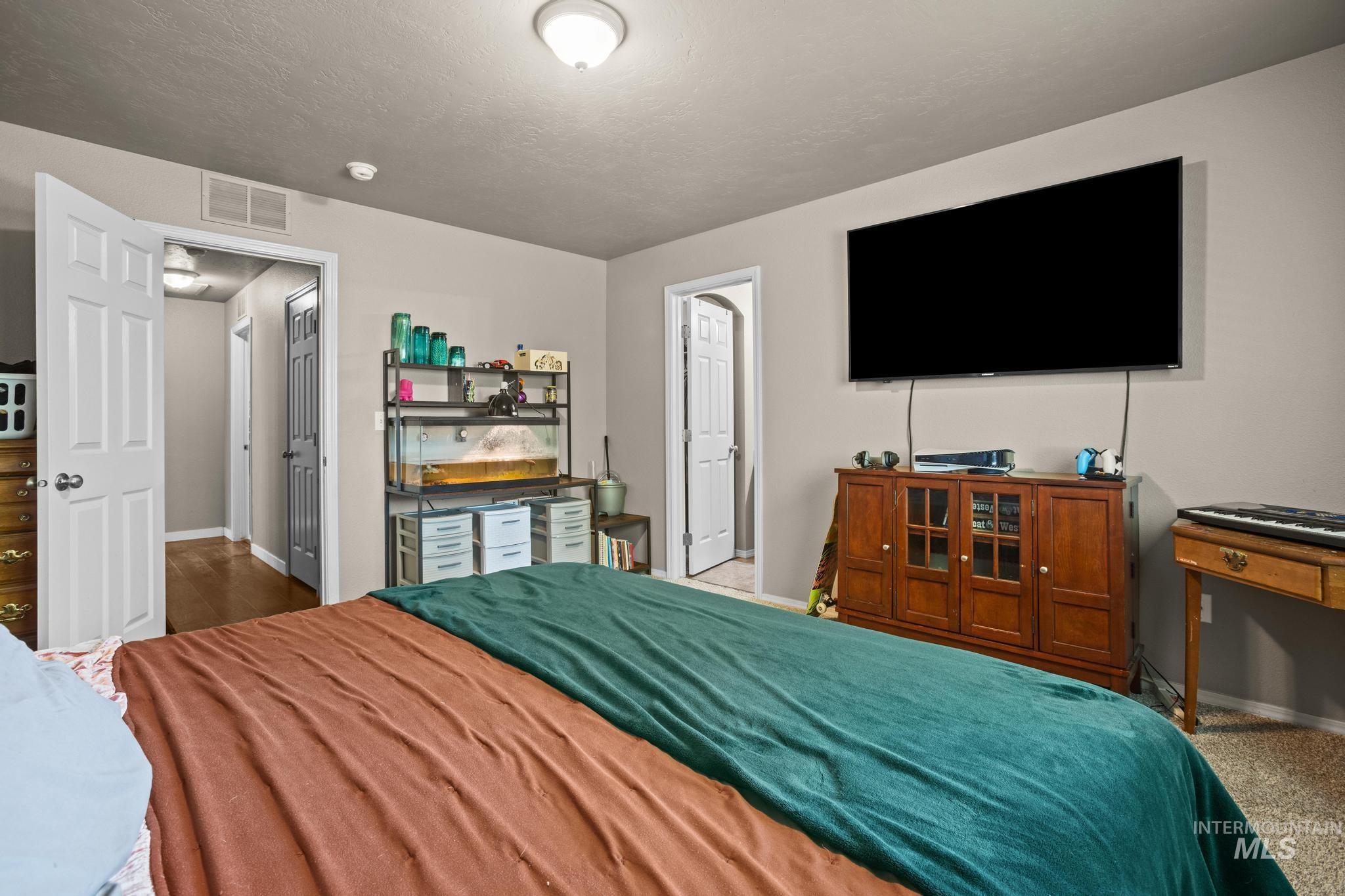 2719 Rowland Ct, Nampa, Idaho 83607, 3 Bedrooms, 2 Bathrooms, Residential For Sale, Price $350,000,MLS 98987855