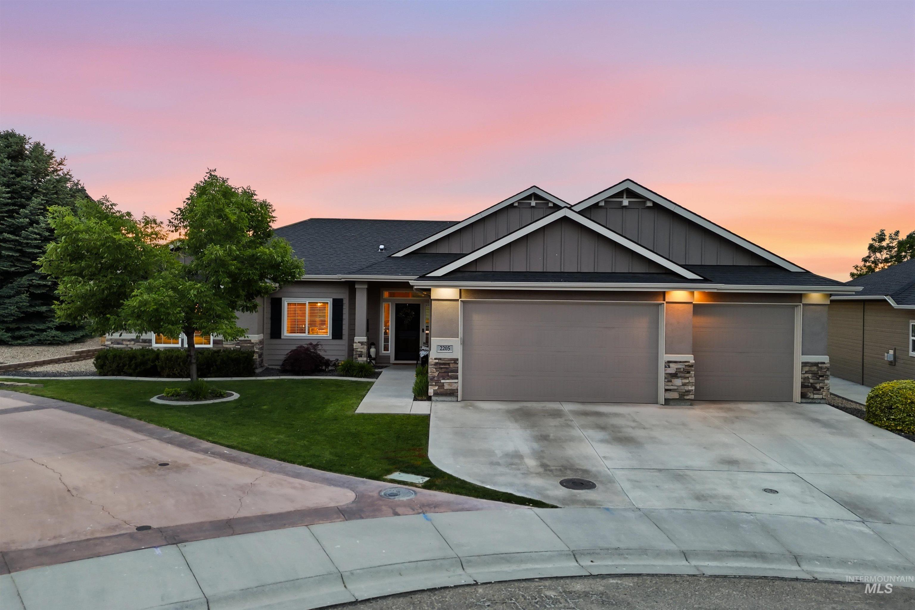 2205 S Herron Dr., Nampa, Idaho 83686, 3 Bedrooms, 2 Bathrooms, Residential For Sale, Price $565,000,MLS 98987861
