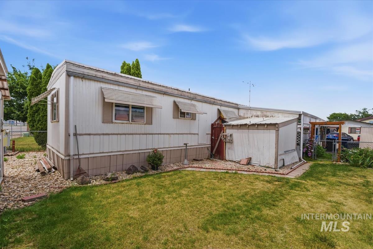 2205 E. Linden, Caldwell, Idaho 83605, 2 Bedrooms, 1 Bathroom, Residential For Sale, Price $69,950, 98987863