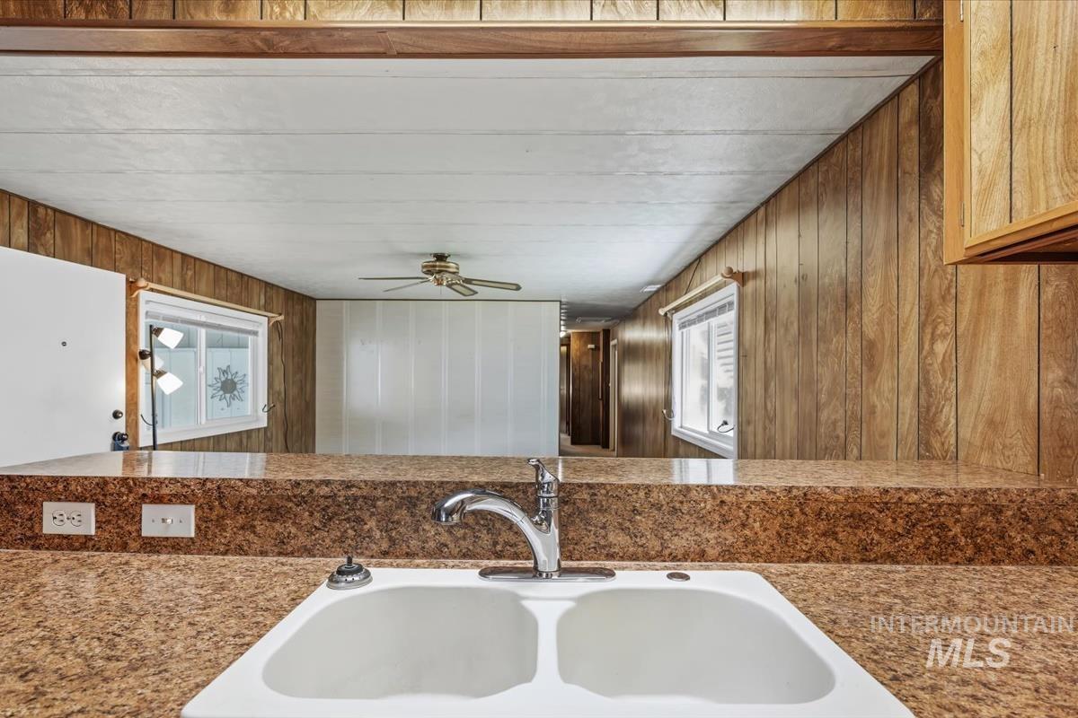2205 E. Linden, Caldwell, Idaho 83605, 2 Bedrooms, 1 Bathroom, Residential For Sale, Price $69,950, 98987863