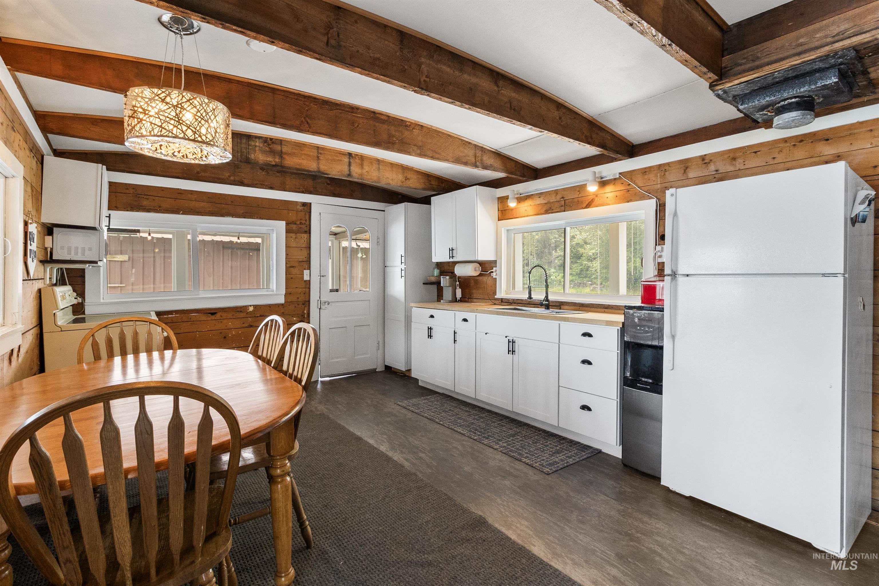11 Hidden Lake Trail, Plummer, Idaho 83851, 2 Bedrooms, 1 Bathroom, Residential For Sale, Price $374,900,MLS 98987866