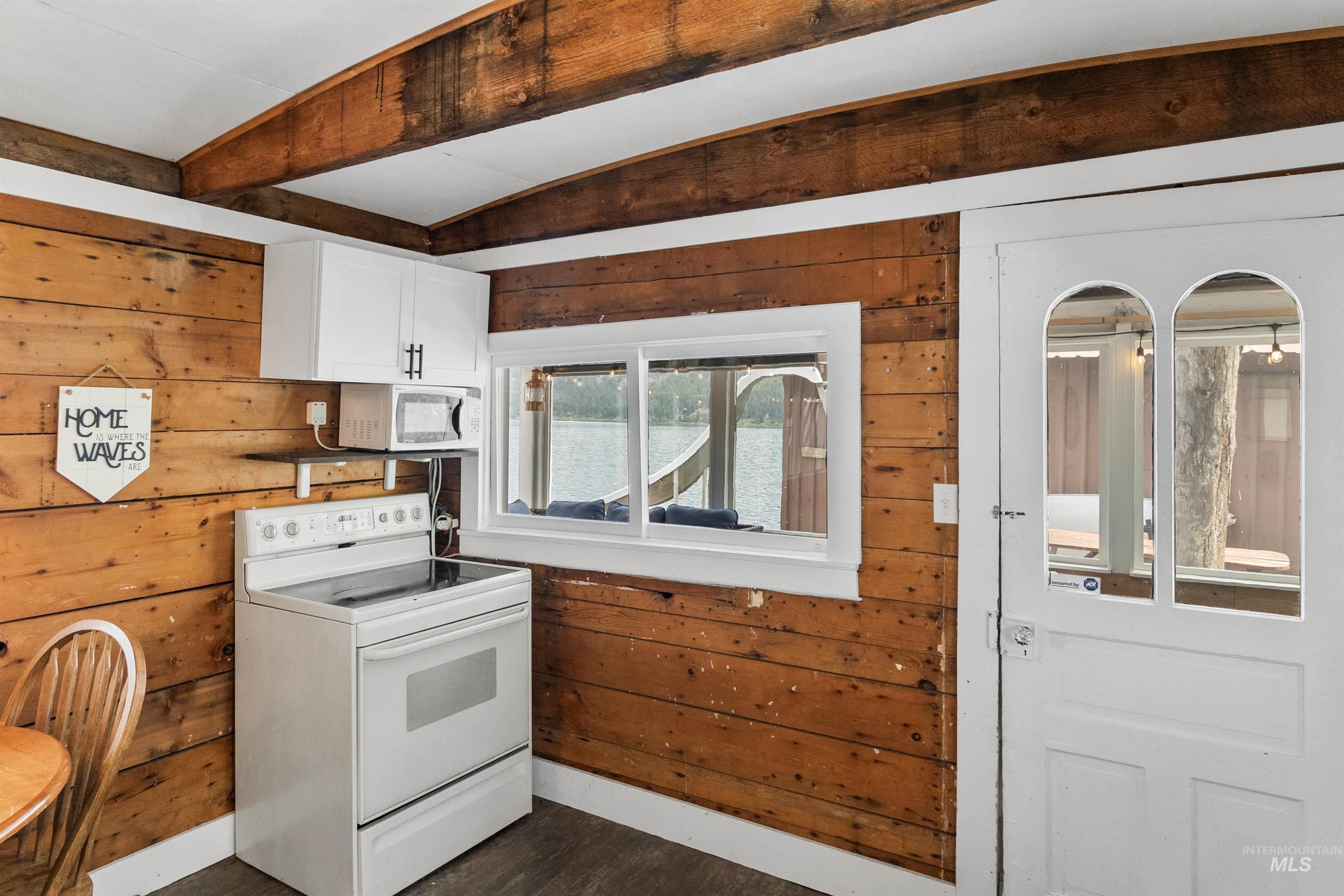 11 Hidden Lake Trail, Plummer, Idaho 83851, 2 Bedrooms, 1 Bathroom, Residential For Sale, Price $374,900,MLS 98987866
