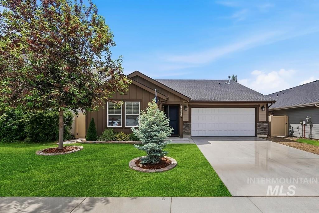7523 S Foremast Ave, Boise, Idaho 83709, 3 Bedrooms, 2 Bathrooms, Residential For Sale, Price $457,000,MLS 98987870