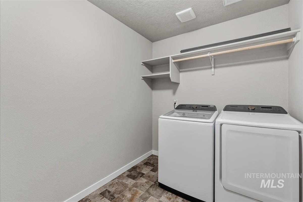 7523 S Foremast Ave, Boise, Idaho 83709, 3 Bedrooms, 2 Bathrooms, Residential For Sale, Price $457,000,MLS 98987870