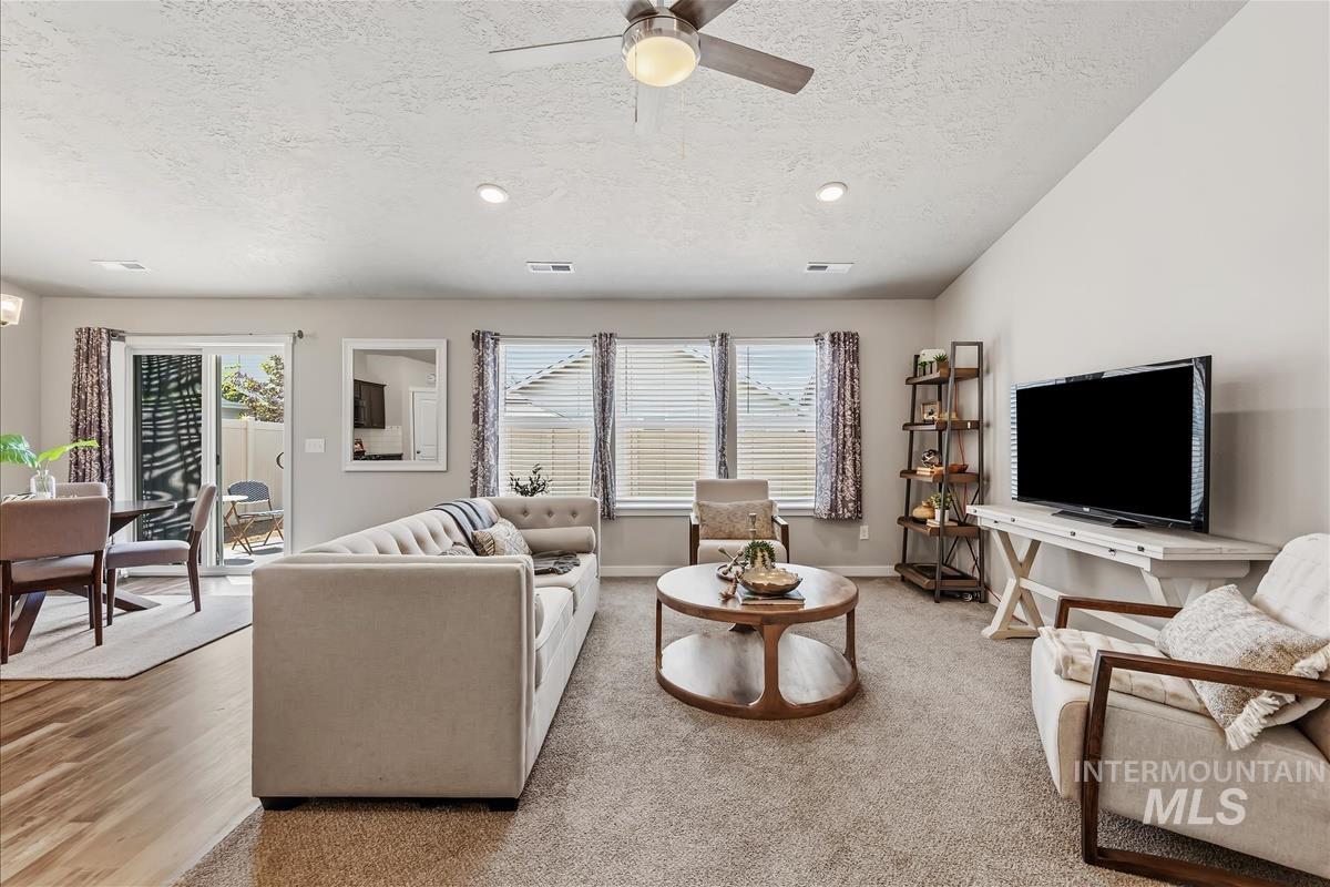 7523 S Foremast Ave, Boise, Idaho 83709, 3 Bedrooms, 2 Bathrooms, Residential For Sale, Price $457,000,MLS 98987870