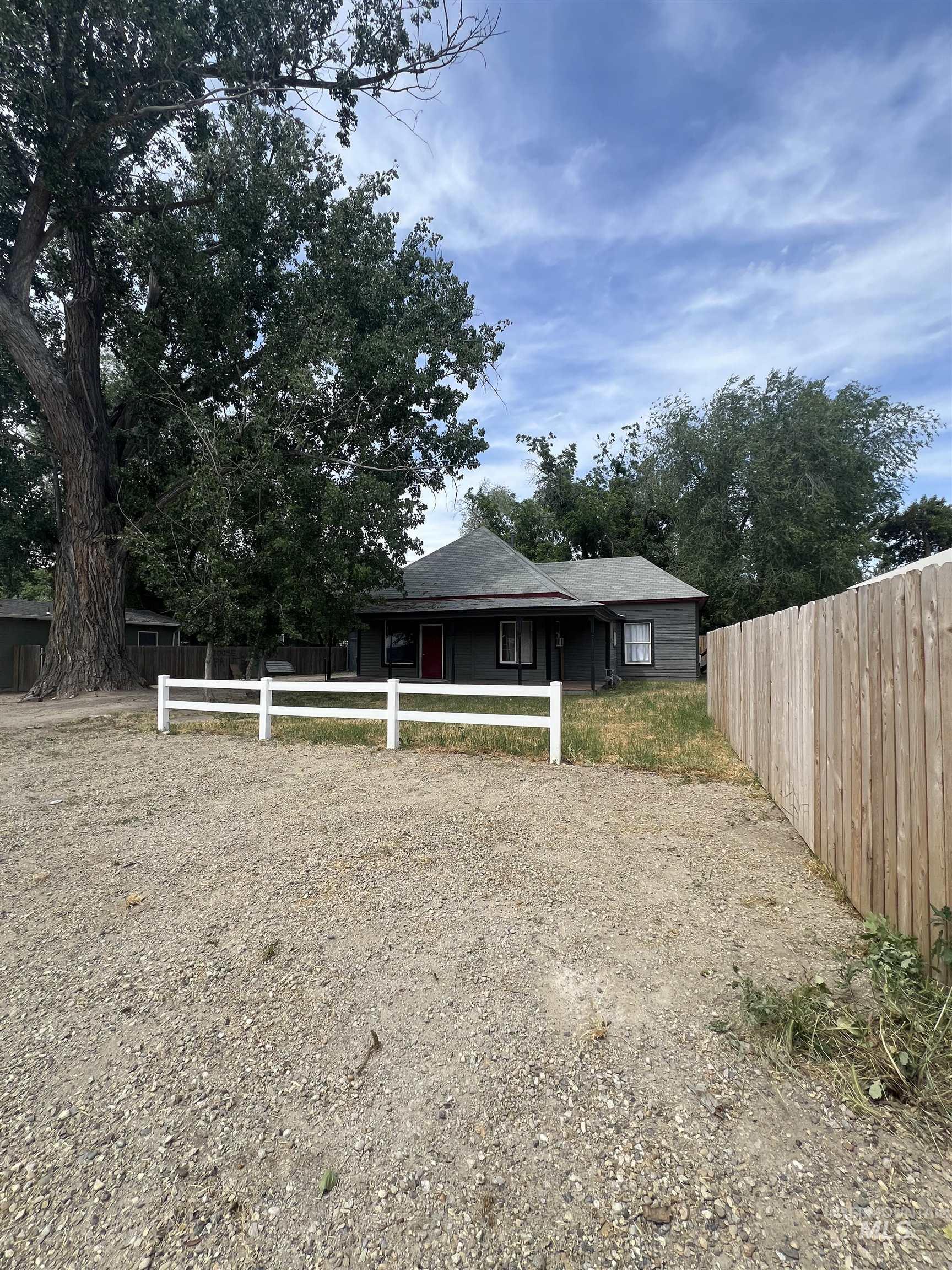 861 8th Avenue North, Payette, Idaho 83661, 3 Bedrooms, 1 Bathroom, Residential For Sale, Price $284,900,MLS 98987872