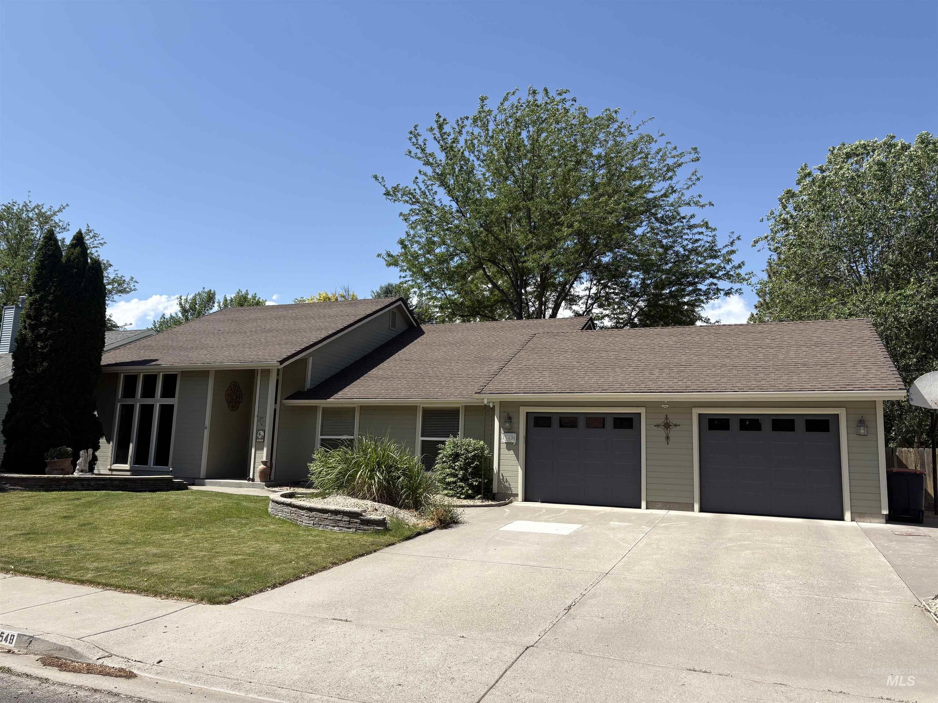 549 Ballingrude Drive, Twin Falls, Idaho 83301, 3 Bedrooms, 2 Bathrooms, Residential For Sale, Price $508,000,MLS 98987874