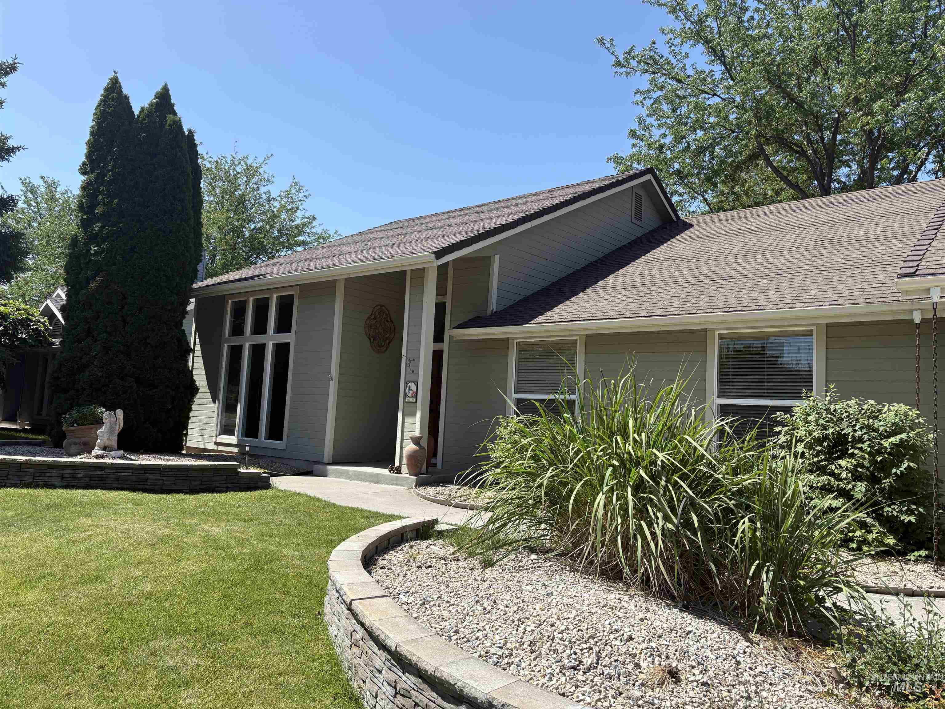 549 Ballingrude Drive, Twin Falls, Idaho 83301, 3 Bedrooms, 2 Bathrooms, Residential For Sale, Price $508,000,MLS 98987874