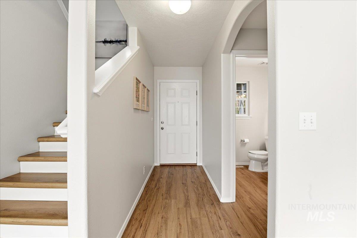 6540 S Derbyshire Ave, Boise, Idaho 83709, 3 Bedrooms, 2.5 Bathrooms, Residential For Sale, Price $445,000,MLS 98987875