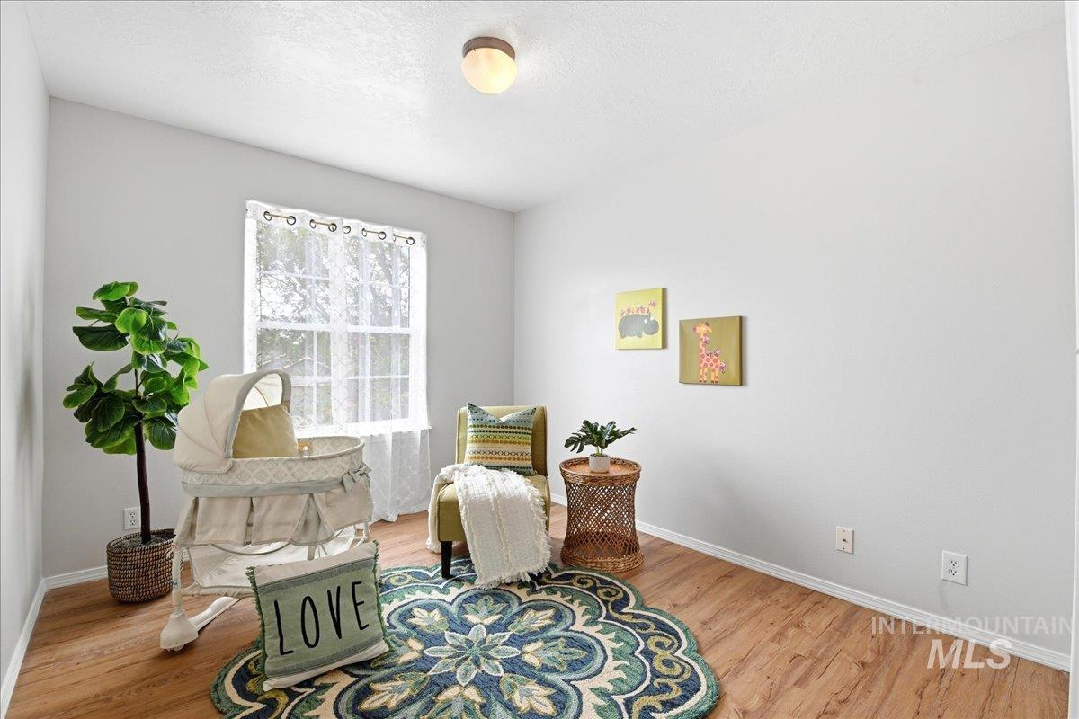 6540 S Derbyshire Ave, Boise, Idaho 83709, 3 Bedrooms, 2.5 Bathrooms, Residential For Sale, Price $445,000,MLS 98987875