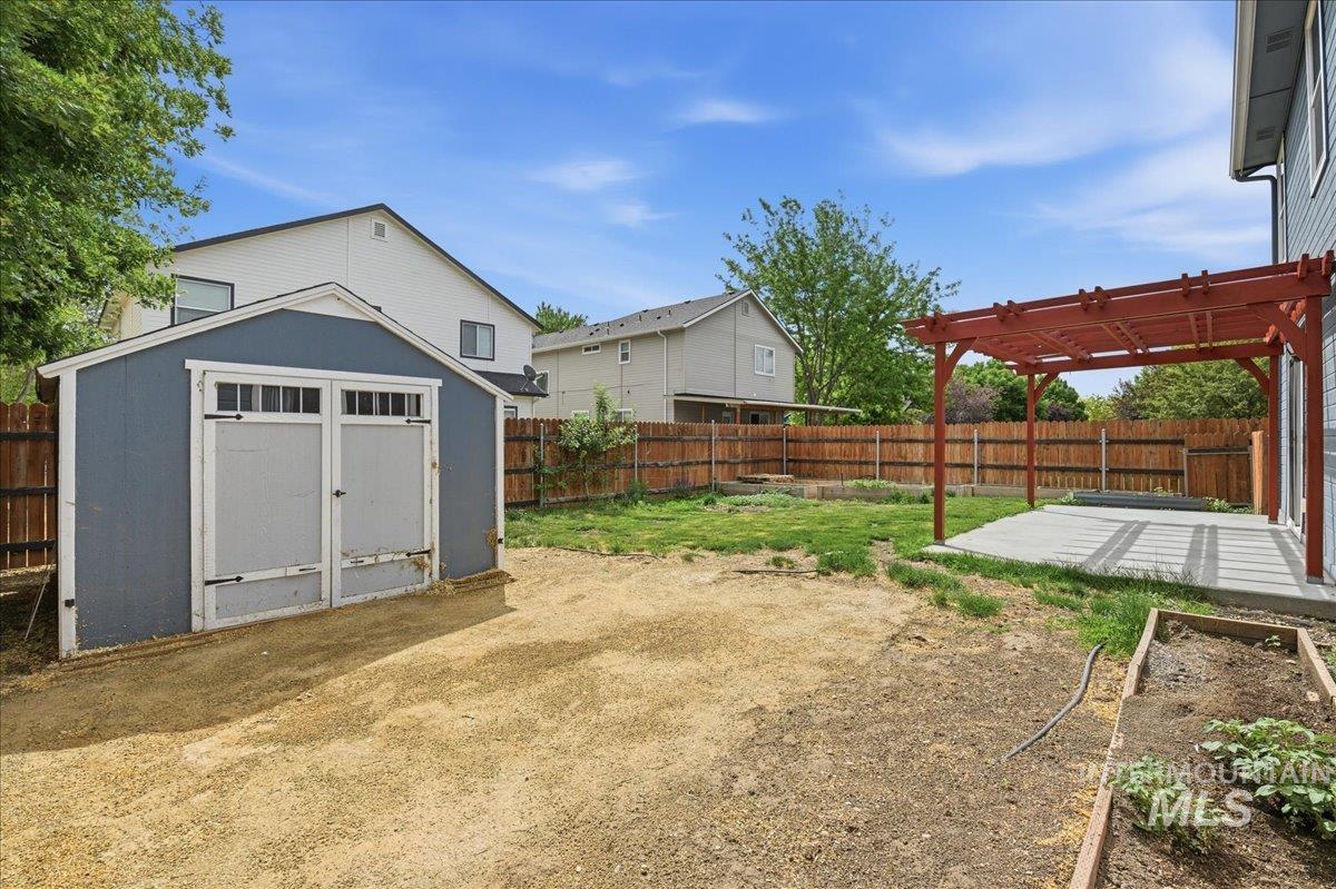 6540 S Derbyshire Ave, Boise, Idaho 83709, 3 Bedrooms, 2.5 Bathrooms, Residential For Sale, Price $445,000,MLS 98987875
