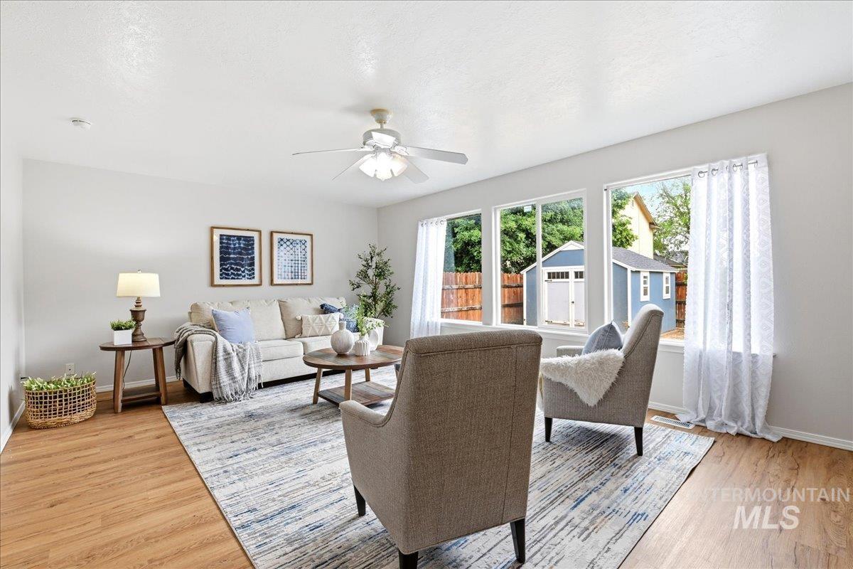 6540 S Derbyshire Ave, Boise, Idaho 83709, 3 Bedrooms, 2.5 Bathrooms, Residential For Sale, Price $445,000,MLS 98987875