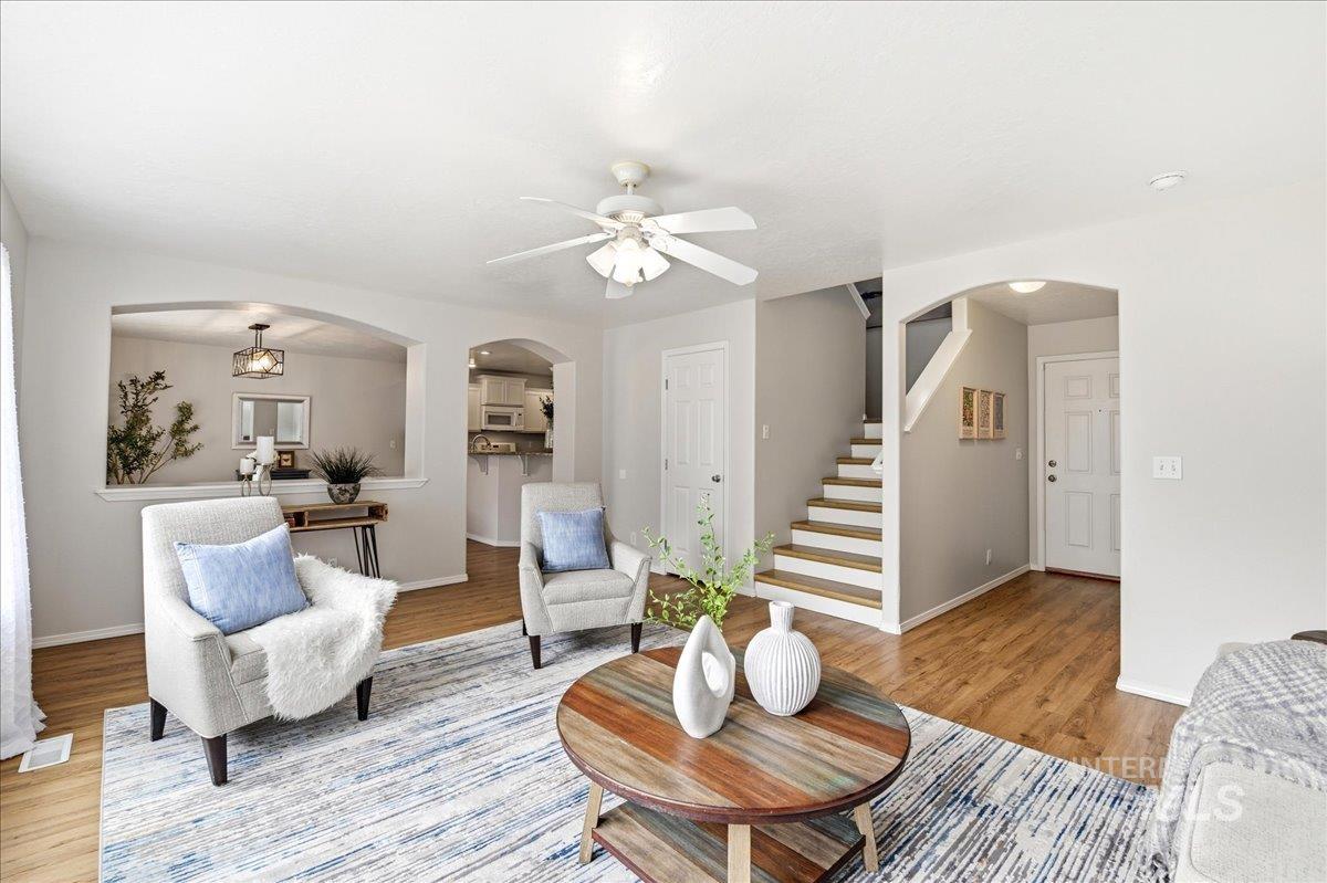 6540 S Derbyshire Ave, Boise, Idaho 83709, 3 Bedrooms, 2.5 Bathrooms, Residential For Sale, Price $445,000,MLS 98987875