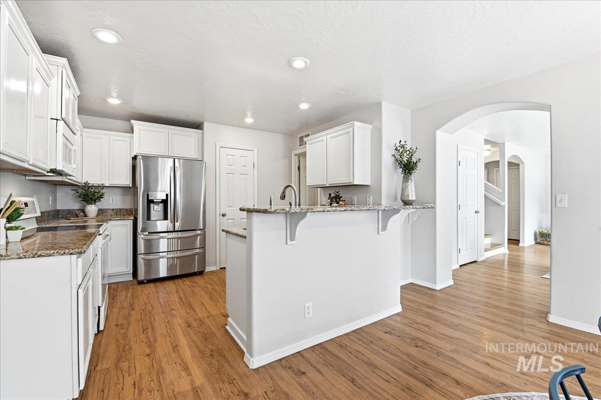 6540 S Derbyshire Ave, Boise, Idaho 83709, 3 Bedrooms, 2.5 Bathrooms, Residential For Sale, Price $445,000,MLS 98987875
