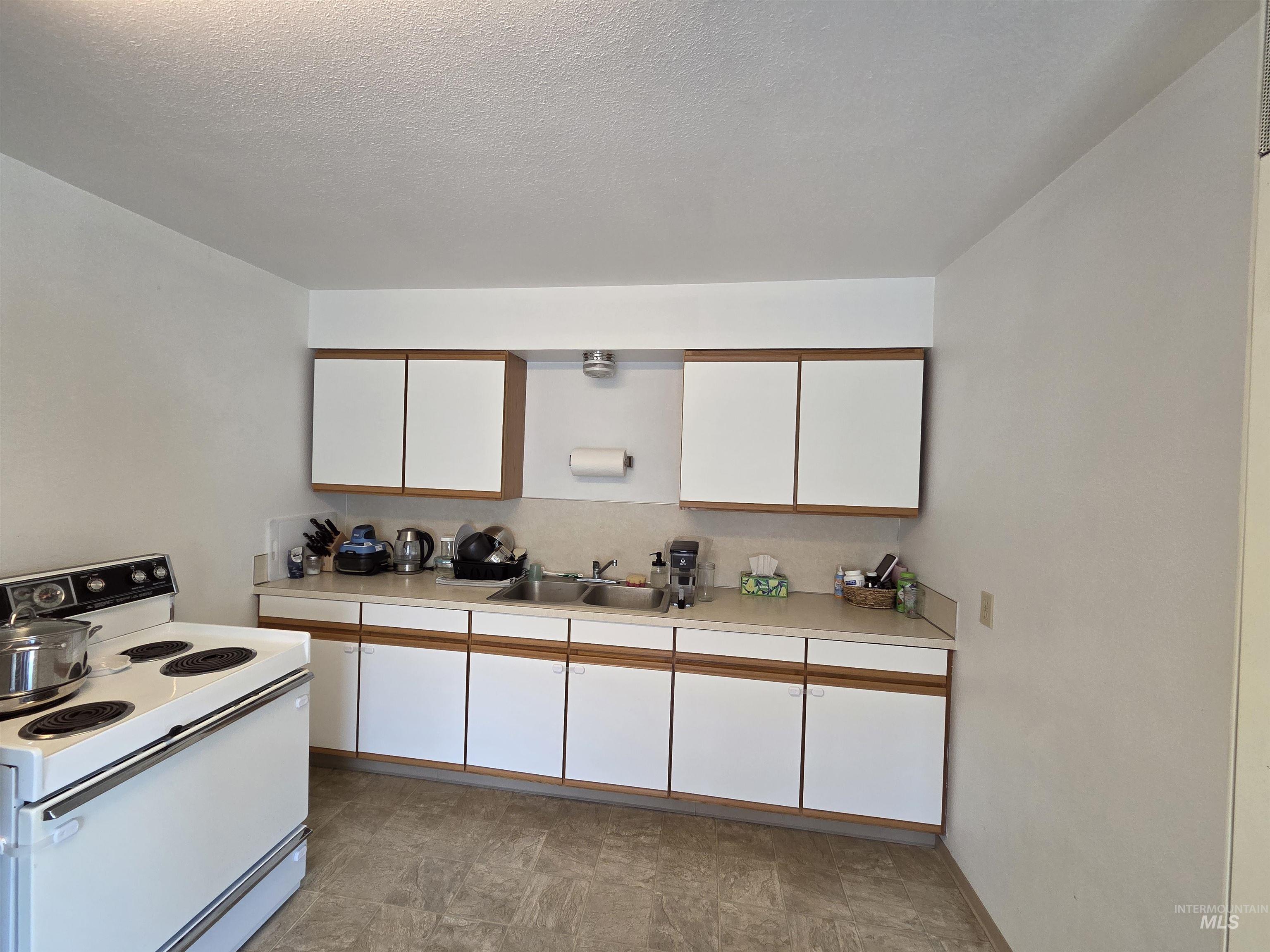 530 5th St, Clarkston, Washington 99403, 1 Bedroom, 1 Bathroom, Residential Income For Sale, Price $289,900, 98987881