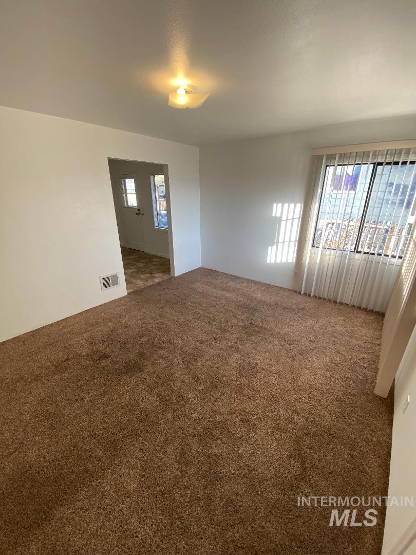 530 5th St, Clarkston, Washington 99403, 1 Bedroom, 1 Bathroom, Residential Income For Sale, Price $289,900, 98987881