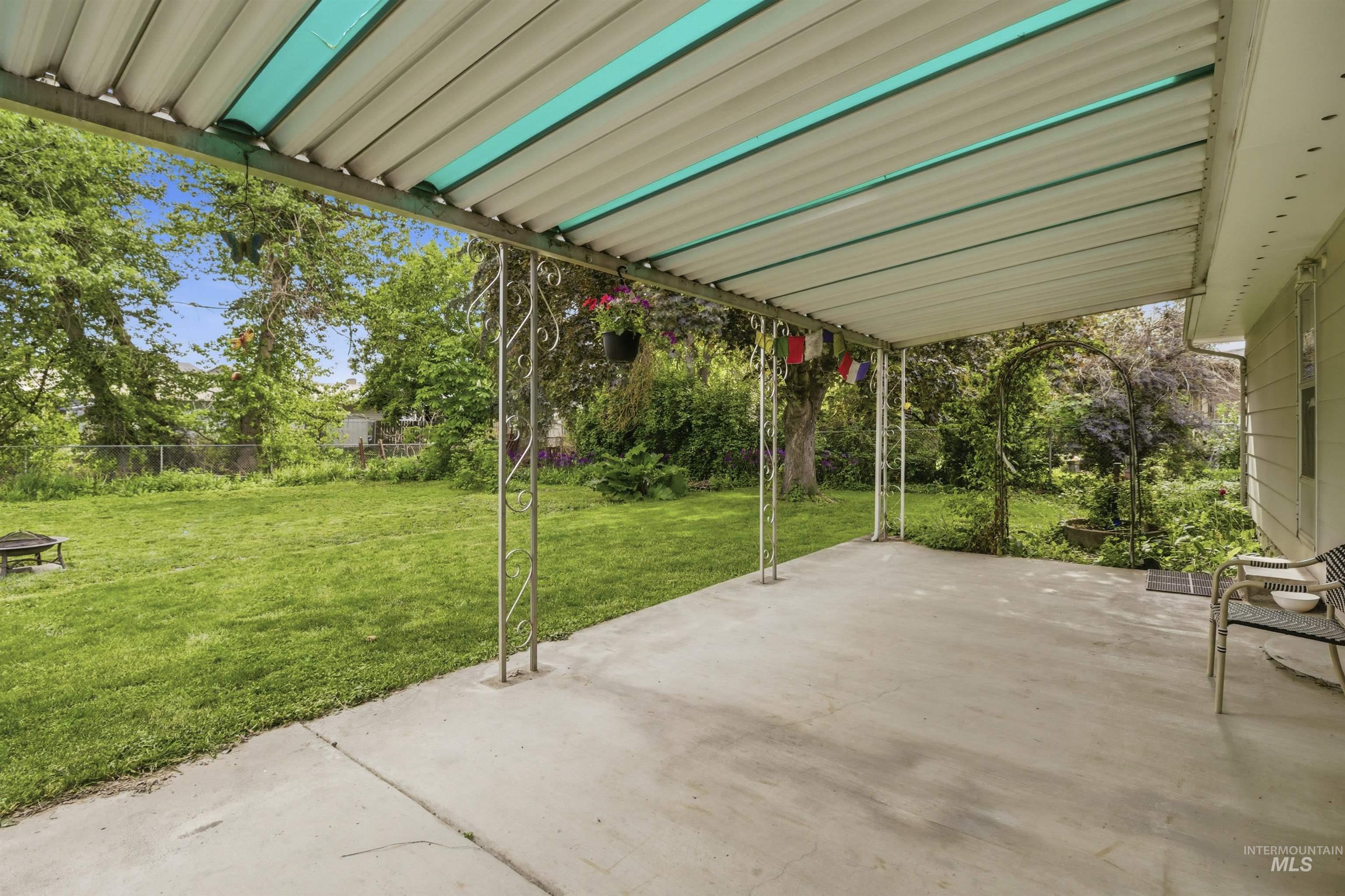1651 Hillcrest Drive, Moscow, Idaho 83843, 3 Bedrooms, 1.5 Bathrooms, Residential For Sale, Price $409,000,MLS 98987883