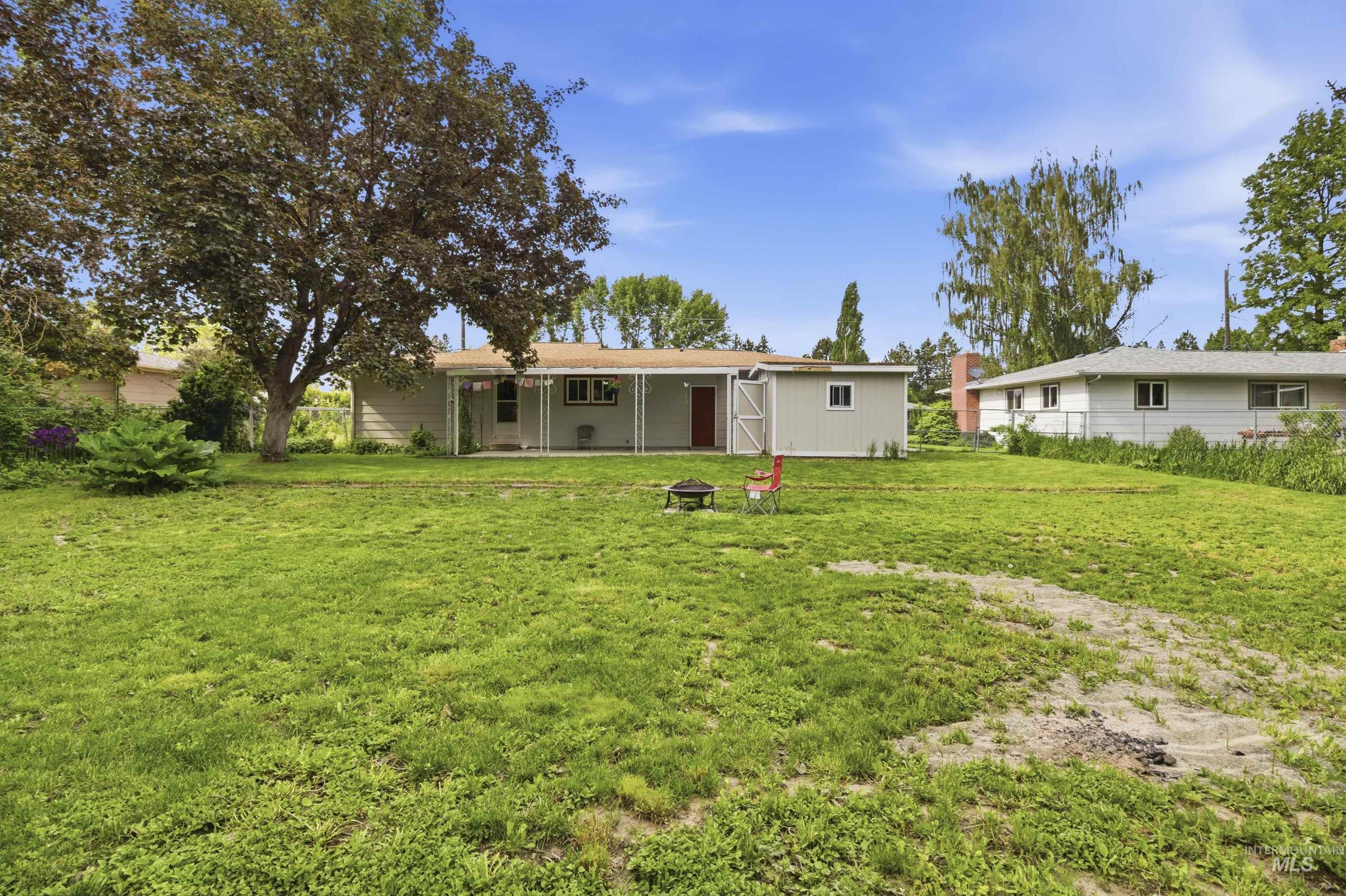 1651 Hillcrest Drive, Moscow, Idaho 83843, 3 Bedrooms, 1.5 Bathrooms, Residential For Sale, Price $409,000,MLS 98987883
