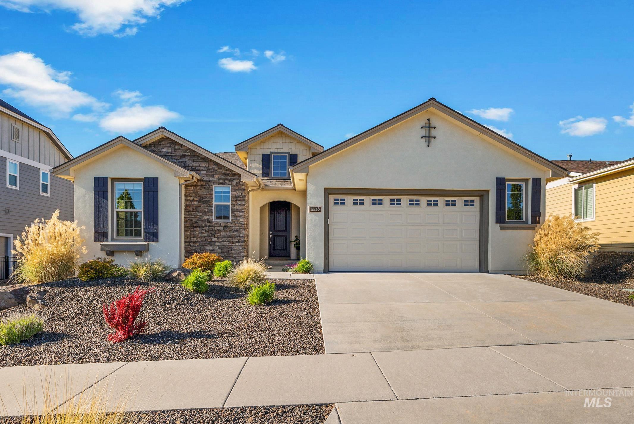 5538 W White Hills Dr, Eagle, Idaho 83714-1213, 3 Bedrooms, 2 Bathrooms, Residential For Sale, Price $600,000,MLS 98987886